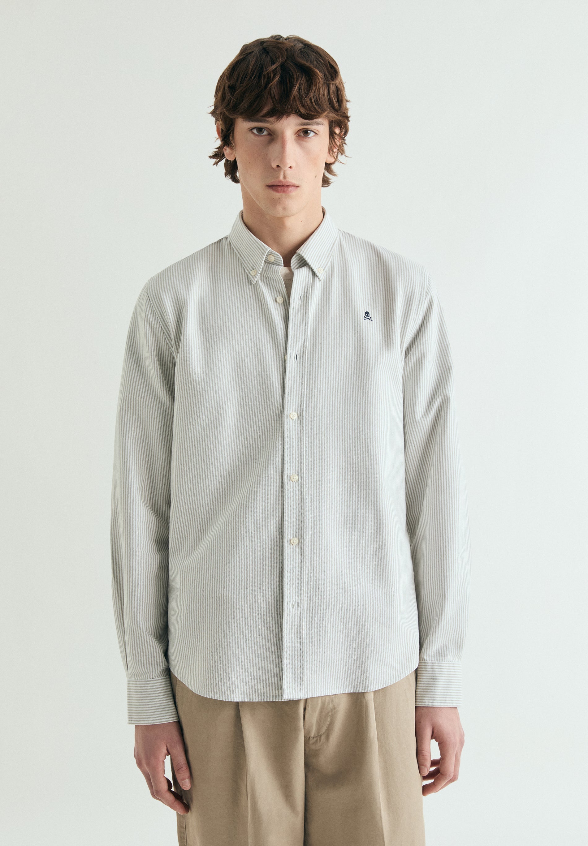 CAMISA OXFORD PADRÃO ÀS RISCAS