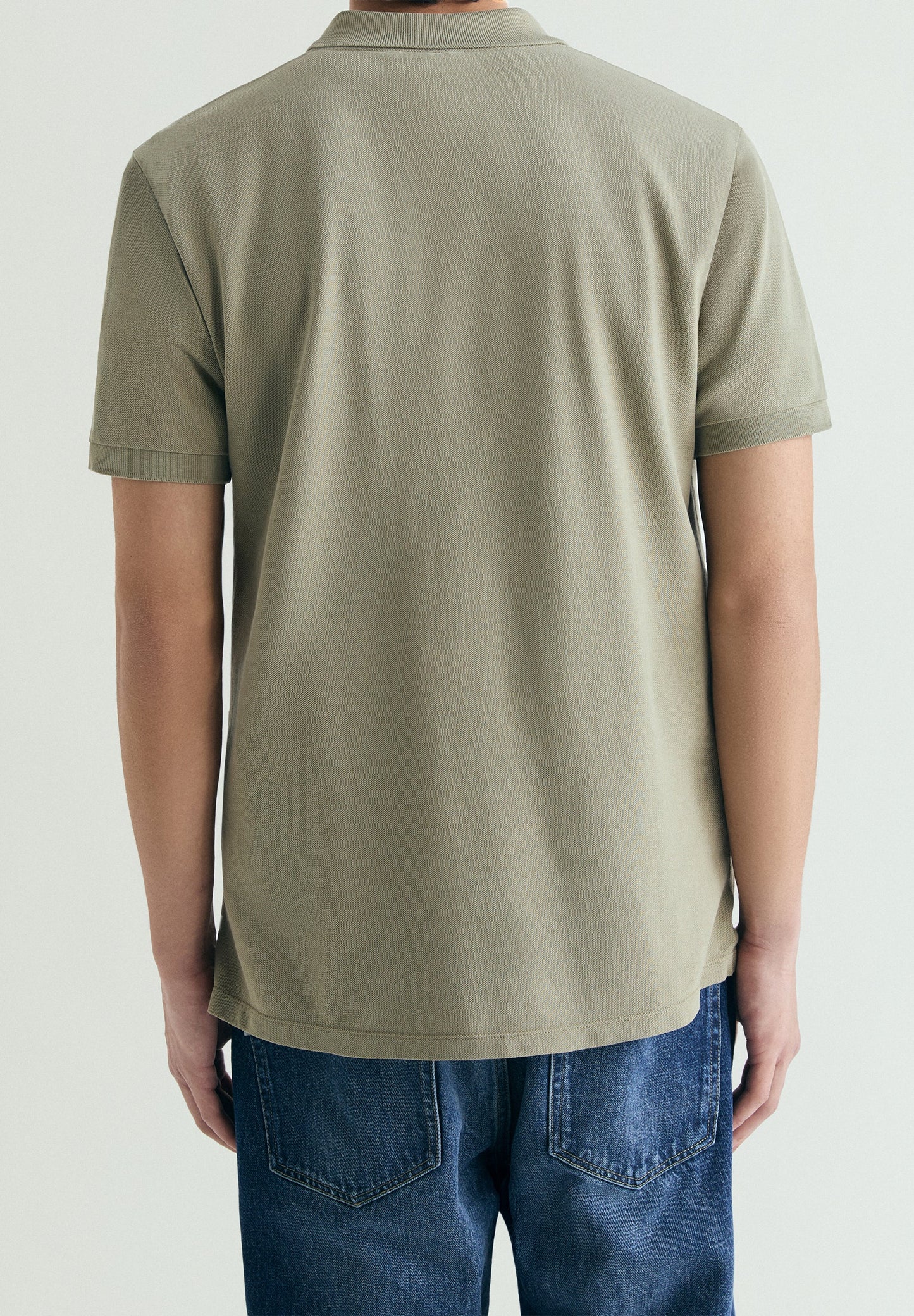 CAMISA POLO DE PIQUÉ COM BORDADO