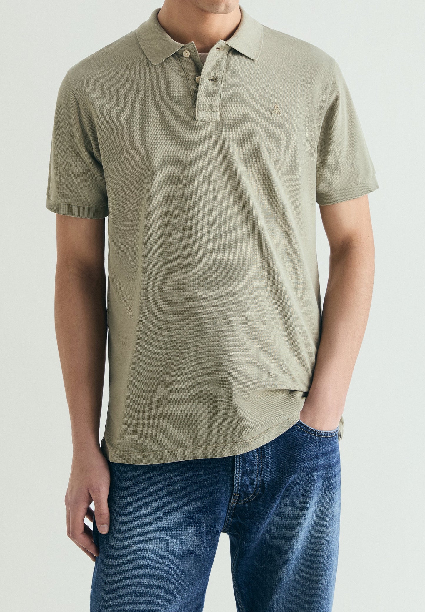 CAMISA POLO DE PIQUÉ COM BORDADO