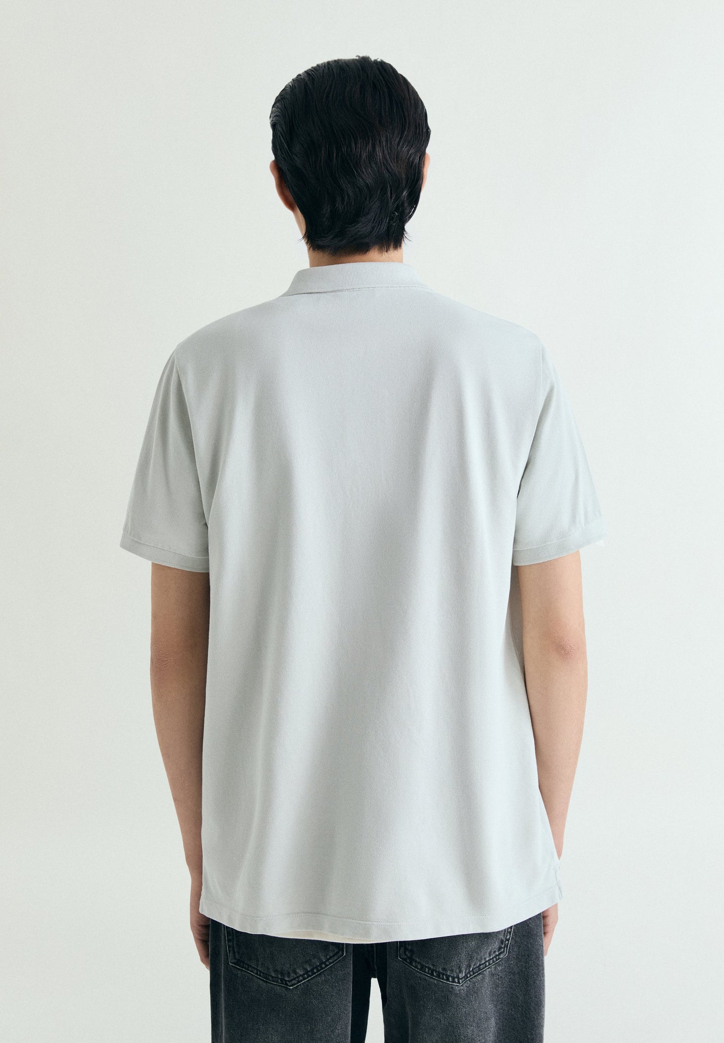 CAMISA POLO DE PIQUÉ COM BORDADO