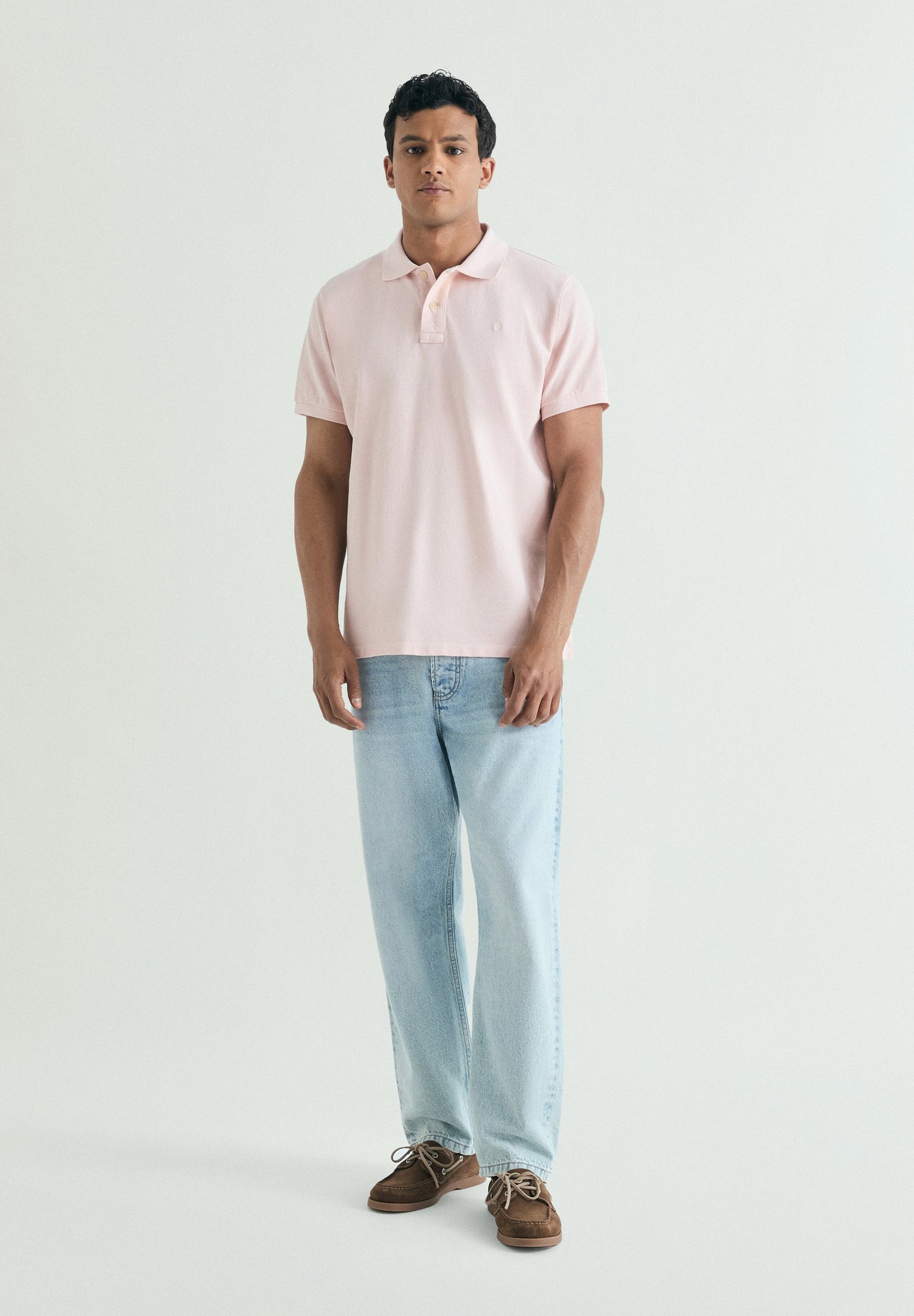 CAMISA POLO DE PIQUÉ COM BORDADO