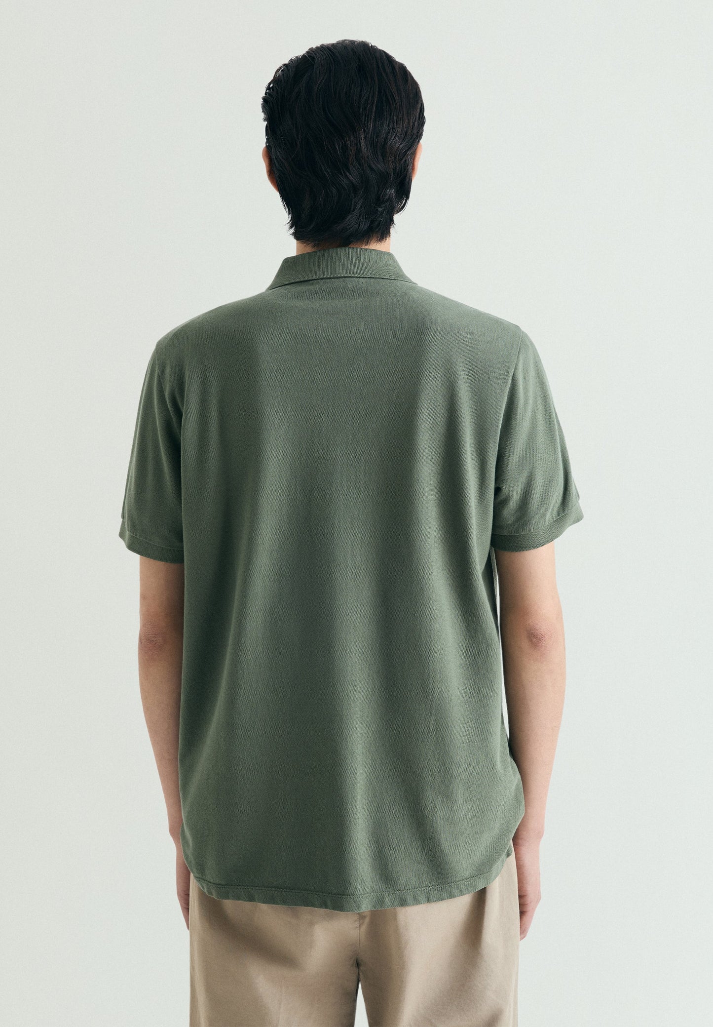 CAMISA POLO DE PIQUÉ BORDADO EM CONTRASTE