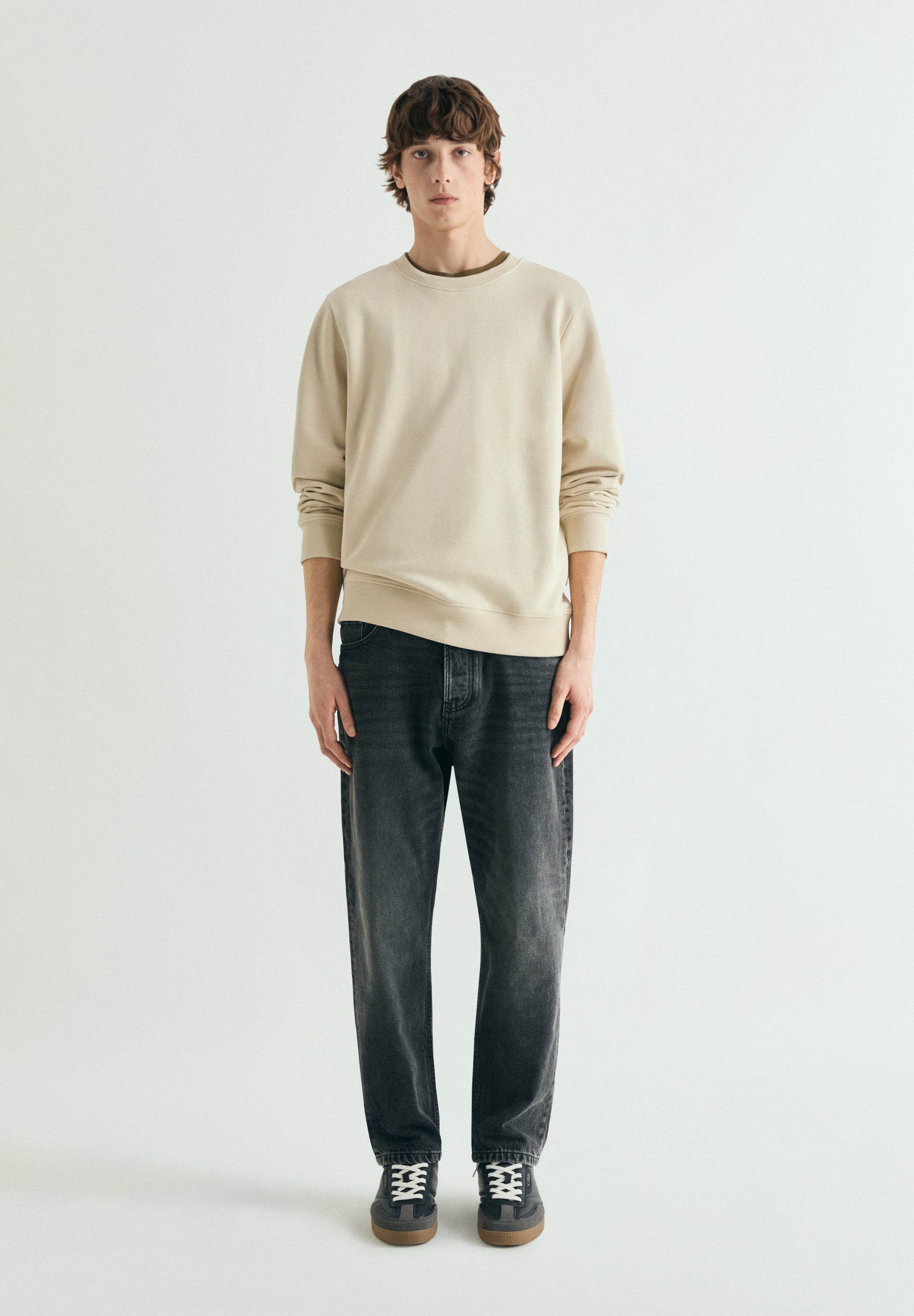 SWEATSHIRT BORDADA LAVADA