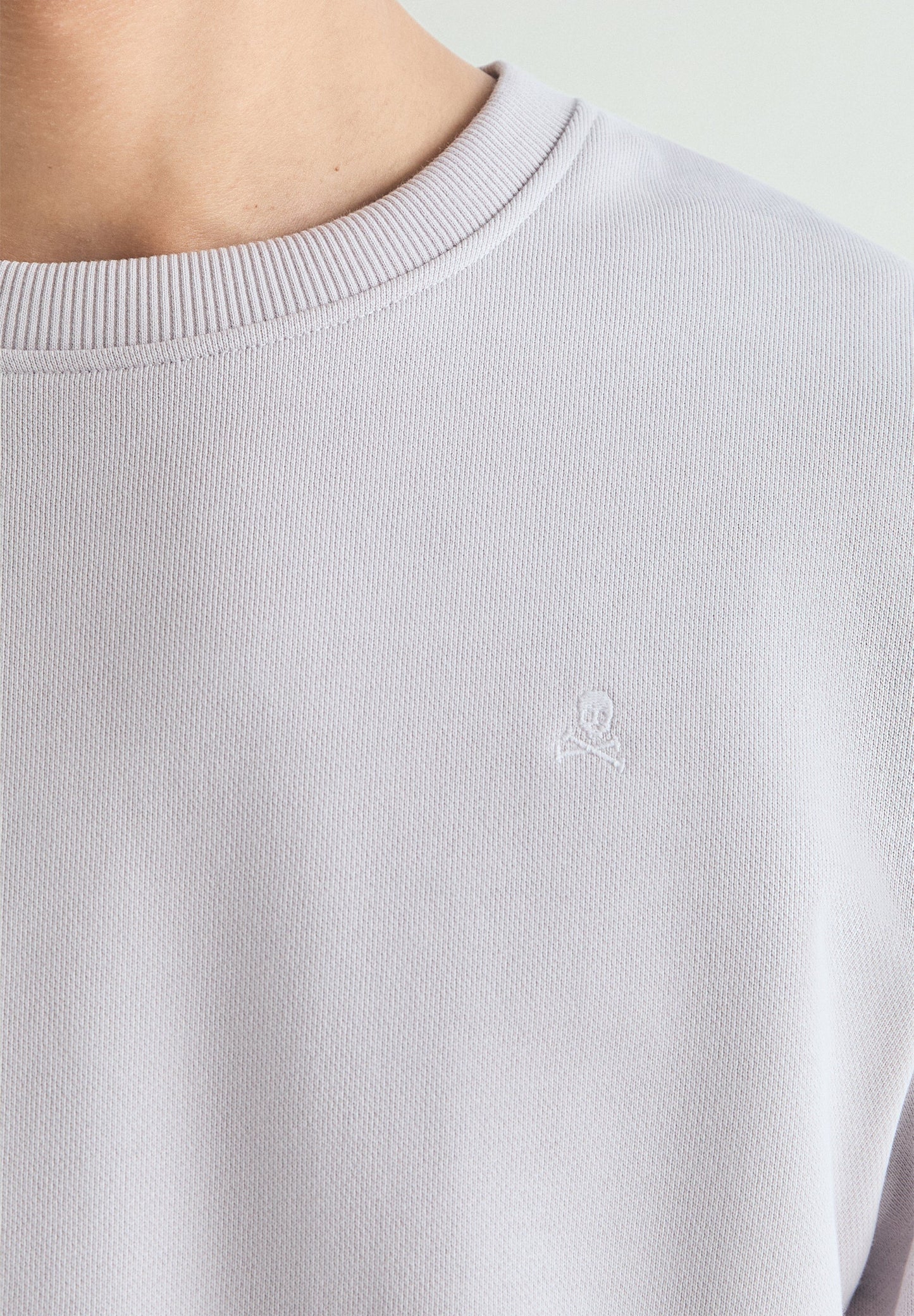 SWEATSHIRT BORDADA LAVADA