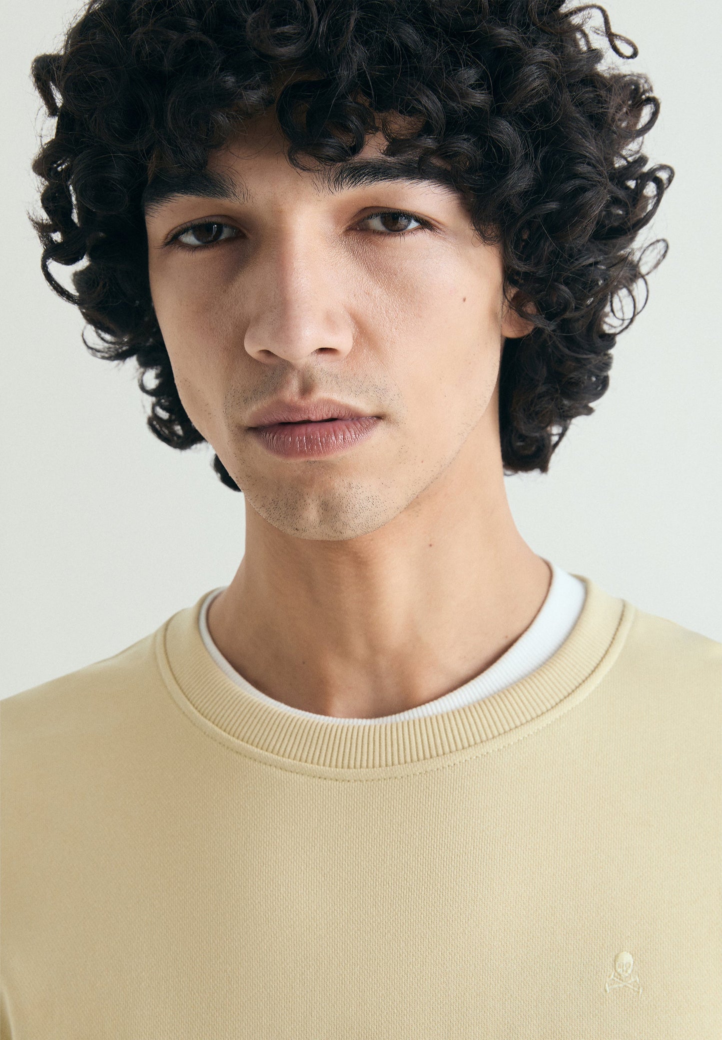 SWEATSHIRT BORDADA LAVADA