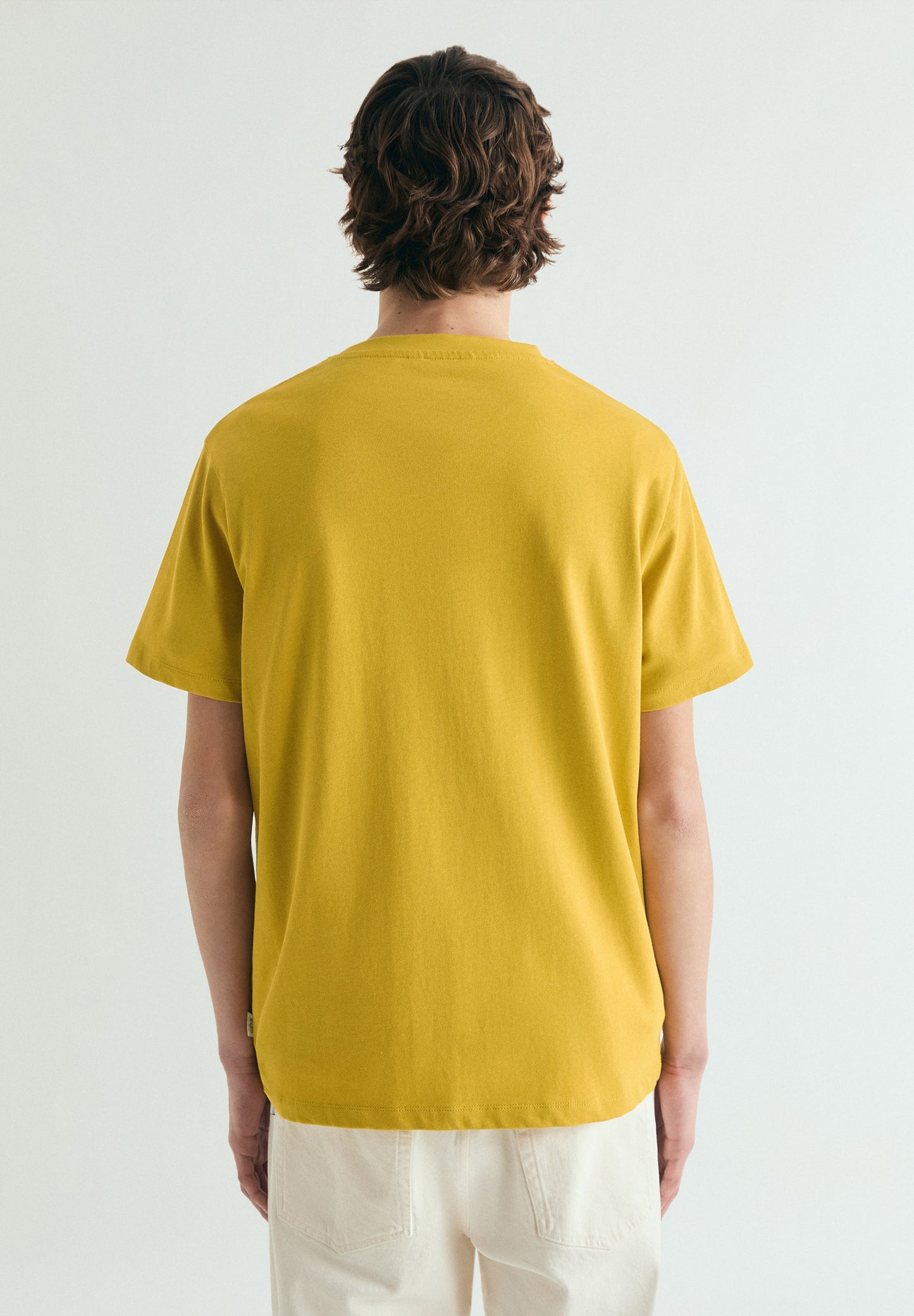 T-SHIRT BORDADA MEDIUM WEIGHT