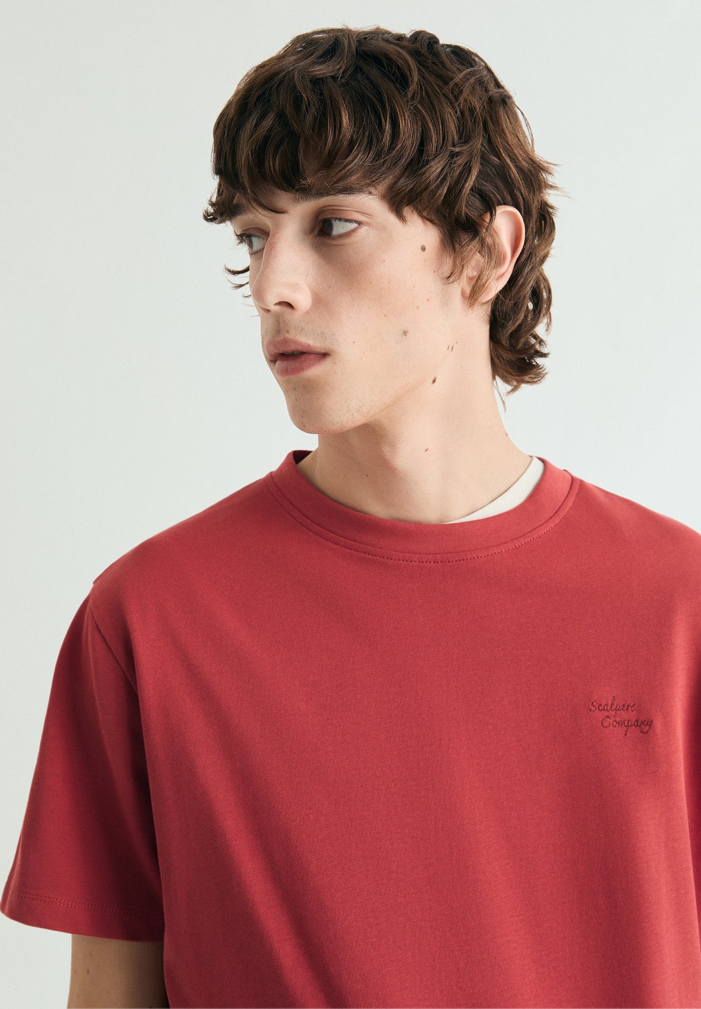 T-SHIRT BORDADA MEDIUM WEIGHT