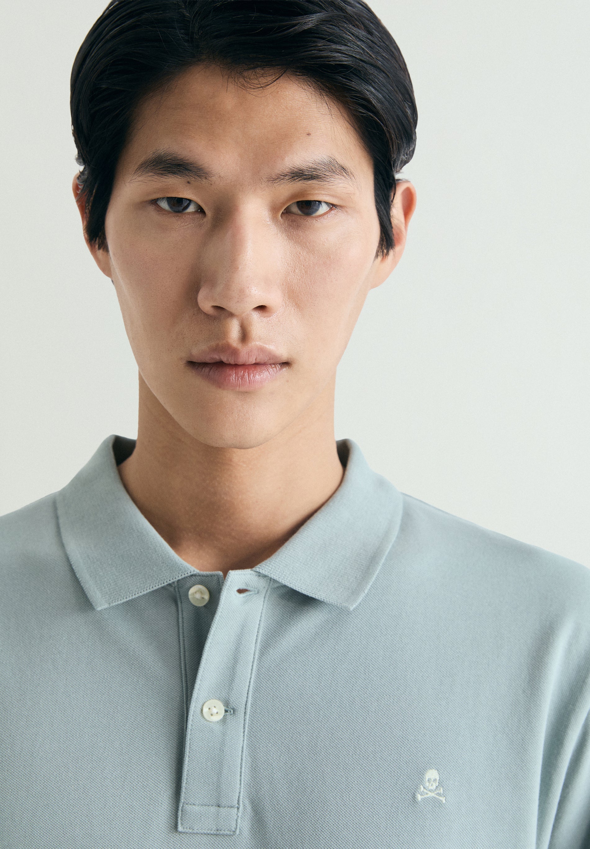 CAMISA POLO SKULL EM CONTRASTE