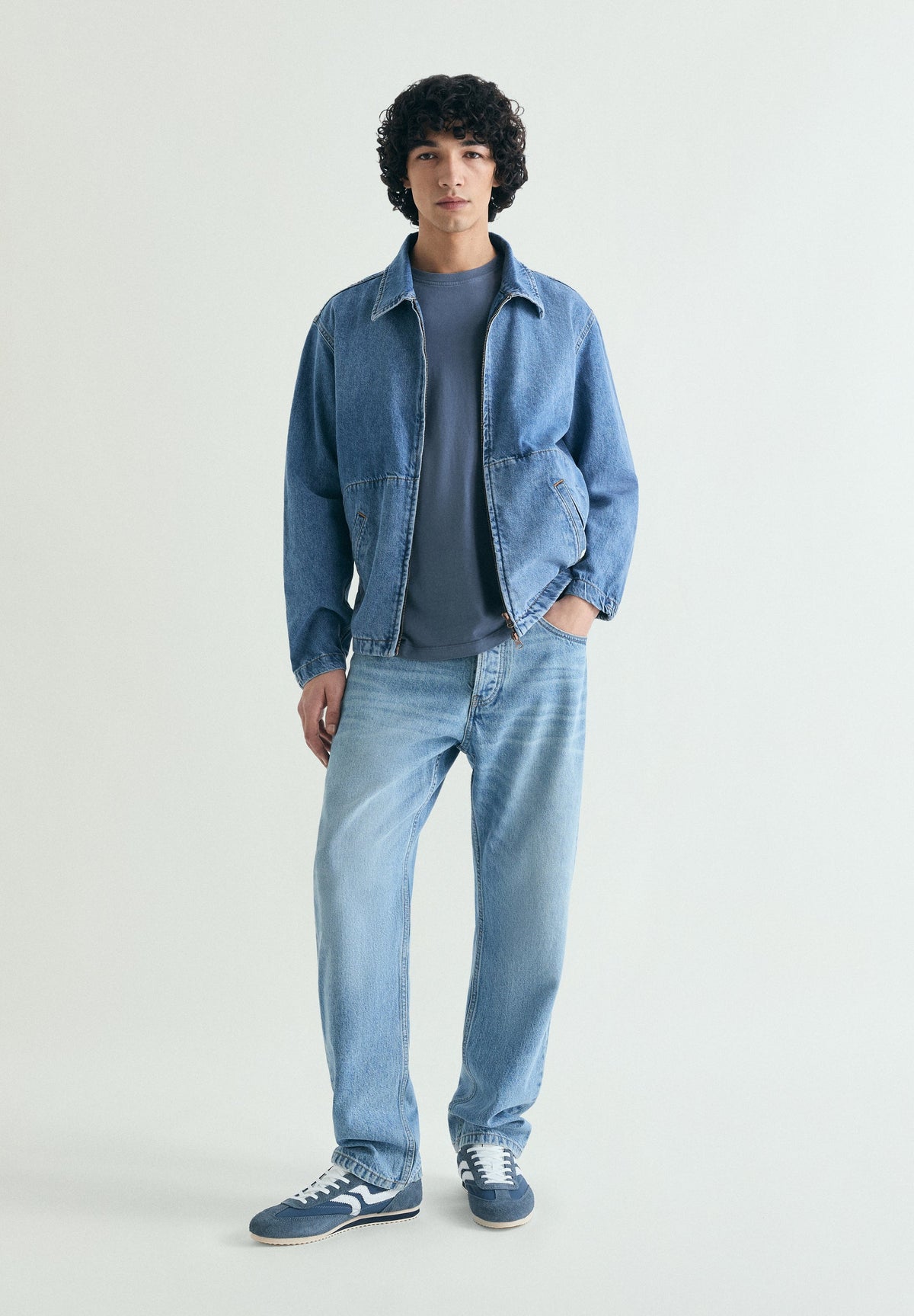 T-SHIRT BORDADA REGULAR FIT