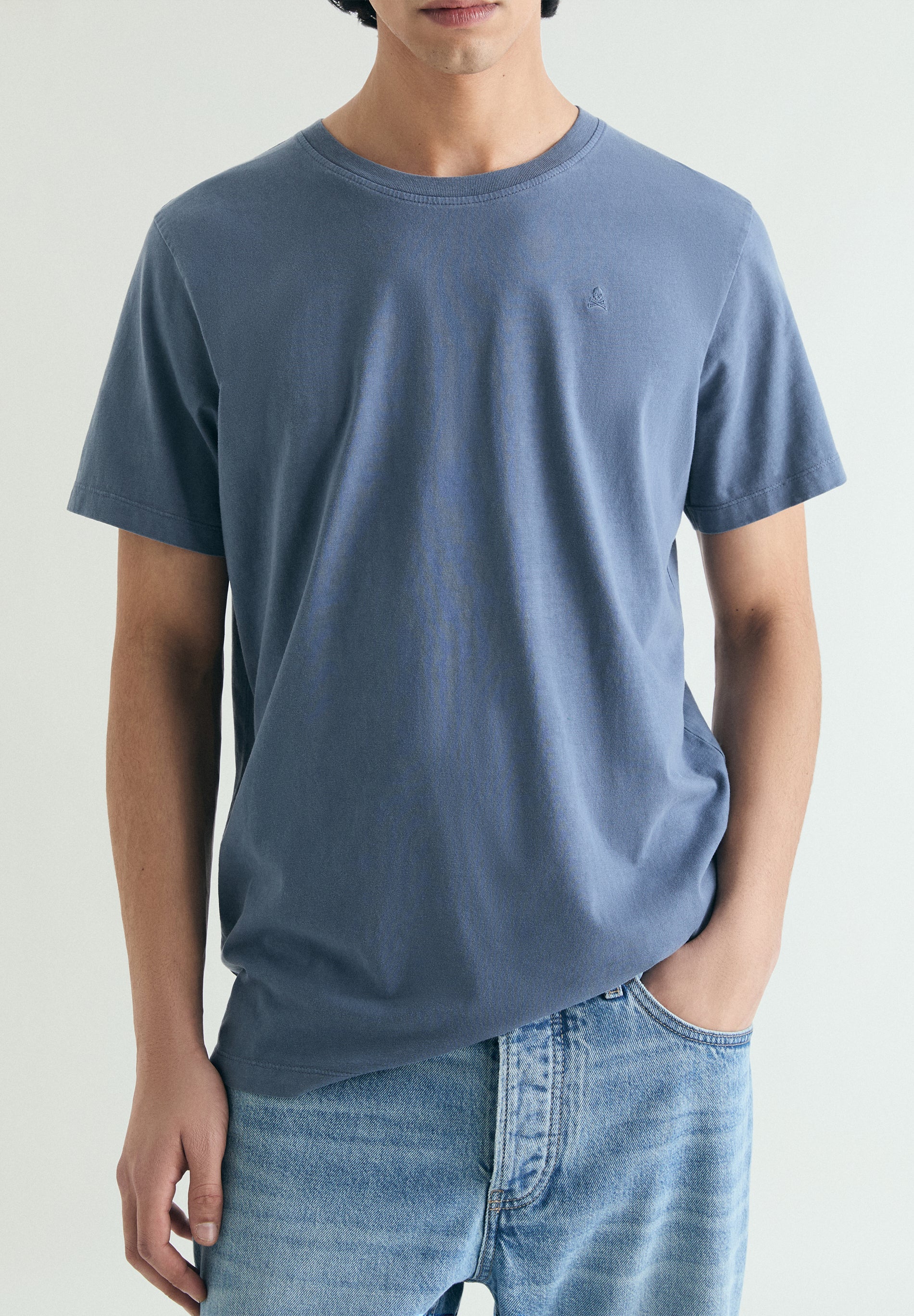 T-SHIRT BORDADA REGULAR FIT