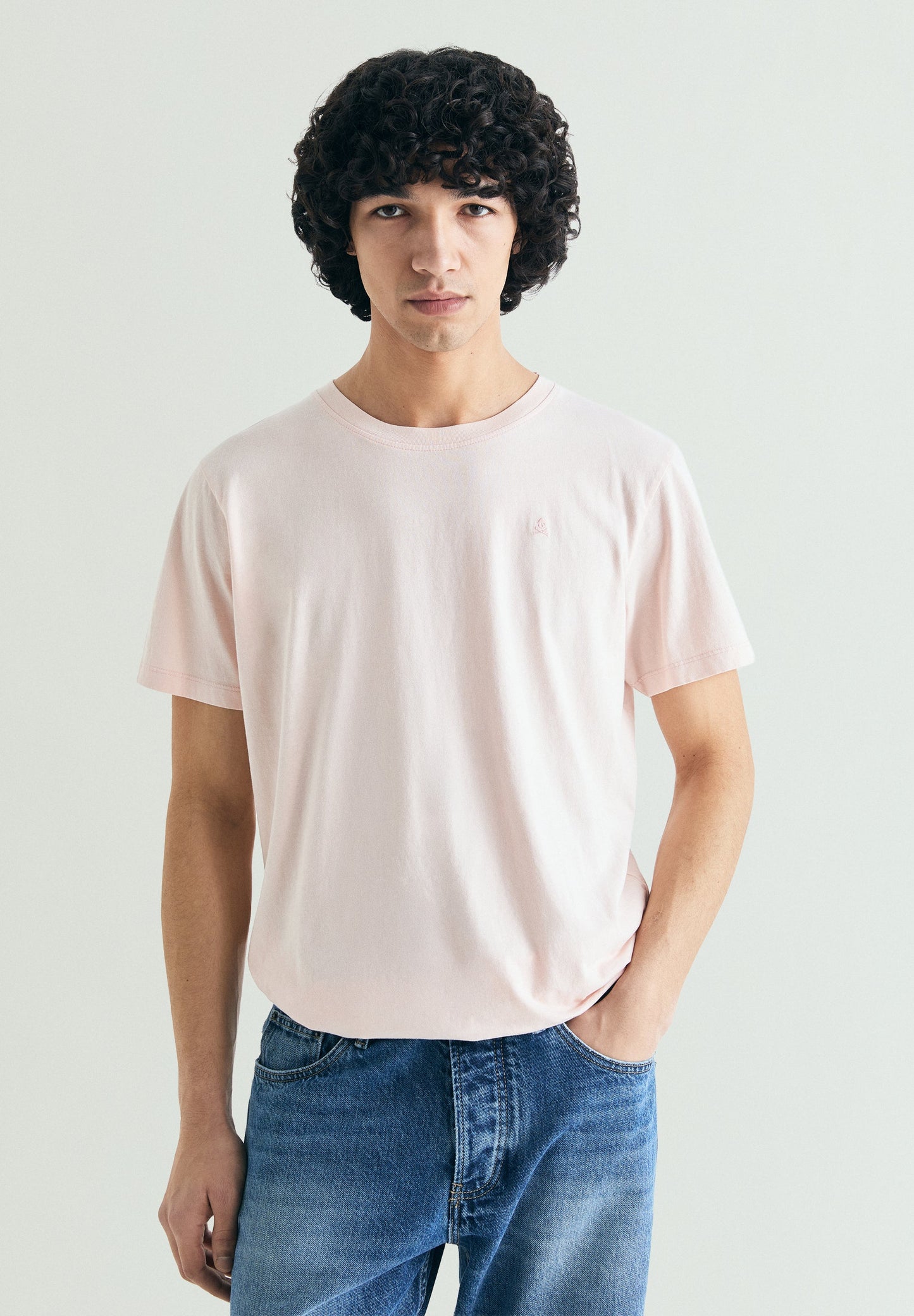 T-SHIRT BORDADA REGULAR FIT
