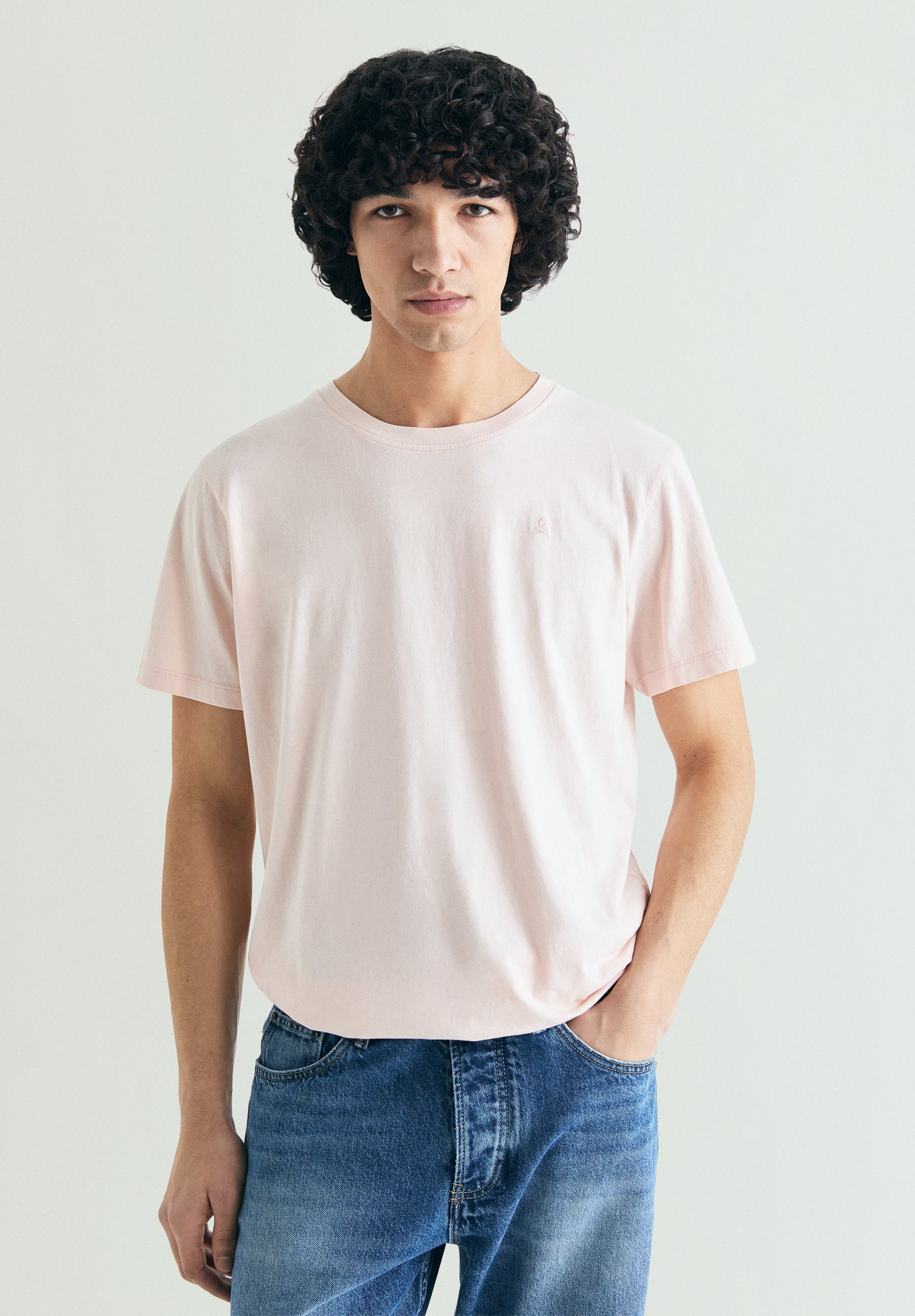 T-SHIRT BORDADA REGULAR FIT
