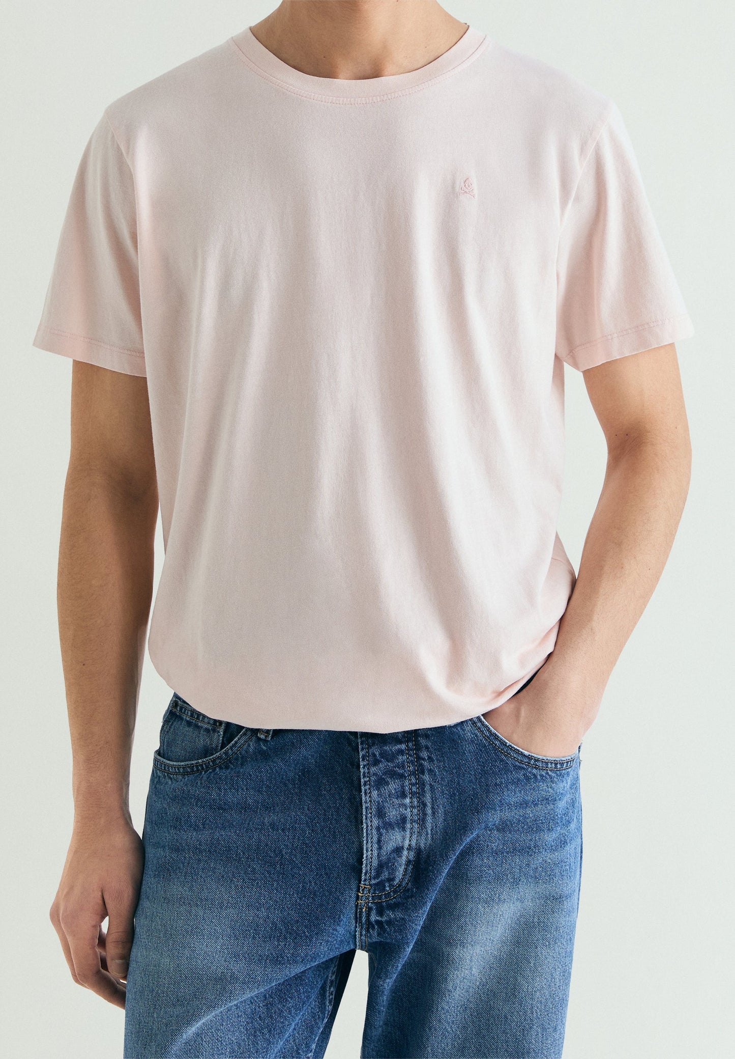 T-SHIRT BORDADA REGULAR FIT