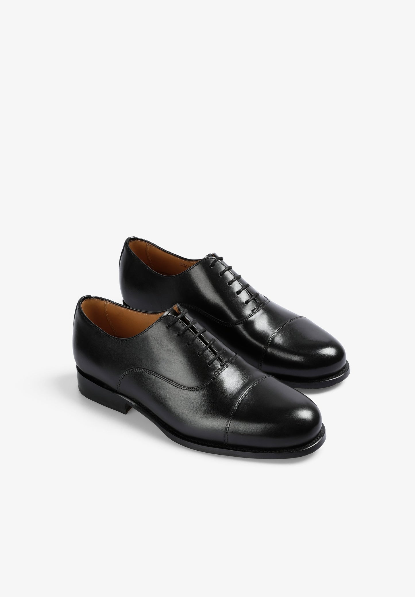 SAPATOS OXFORD EM PELE POLIDA