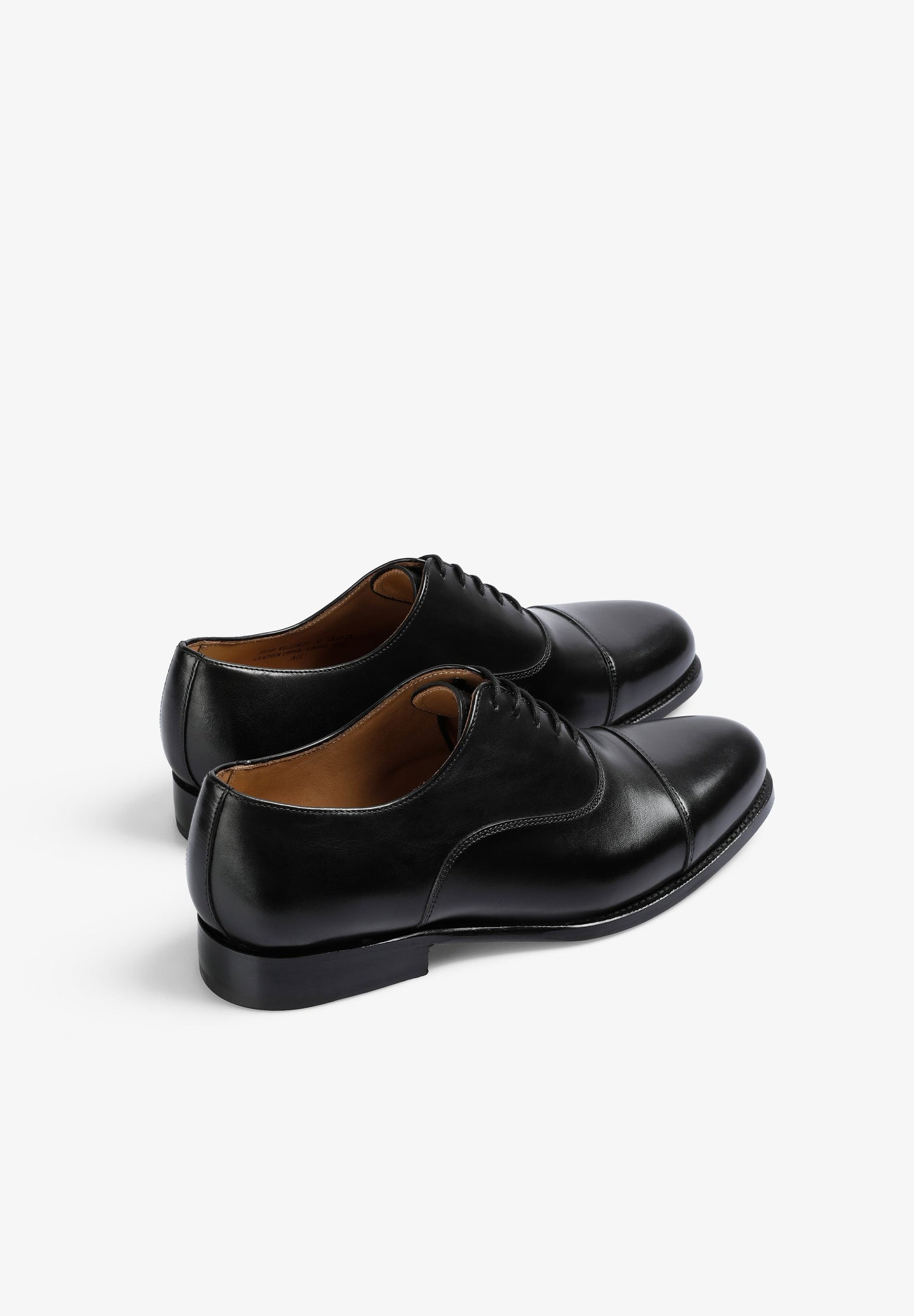 SAPATOS OXFORD EM PELE POLIDA