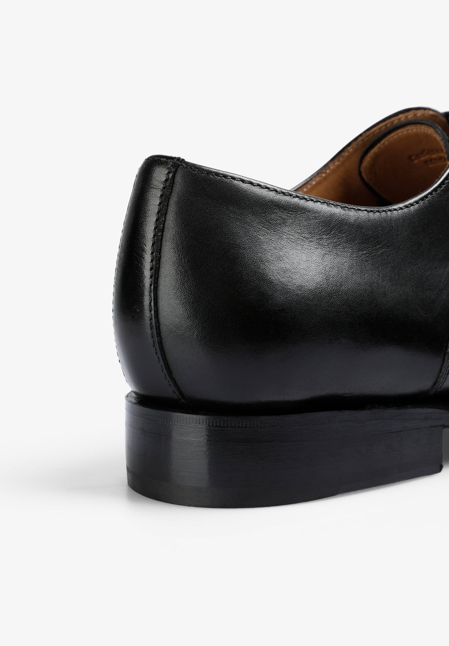 SAPATOS OXFORD EM PELE POLIDA