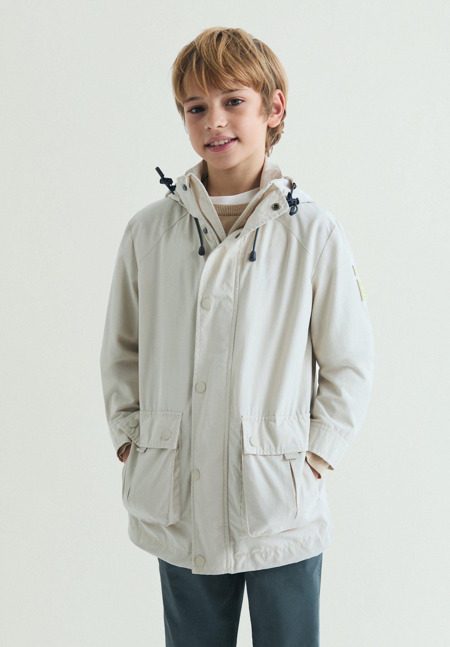 PARKA COM CAPUZ