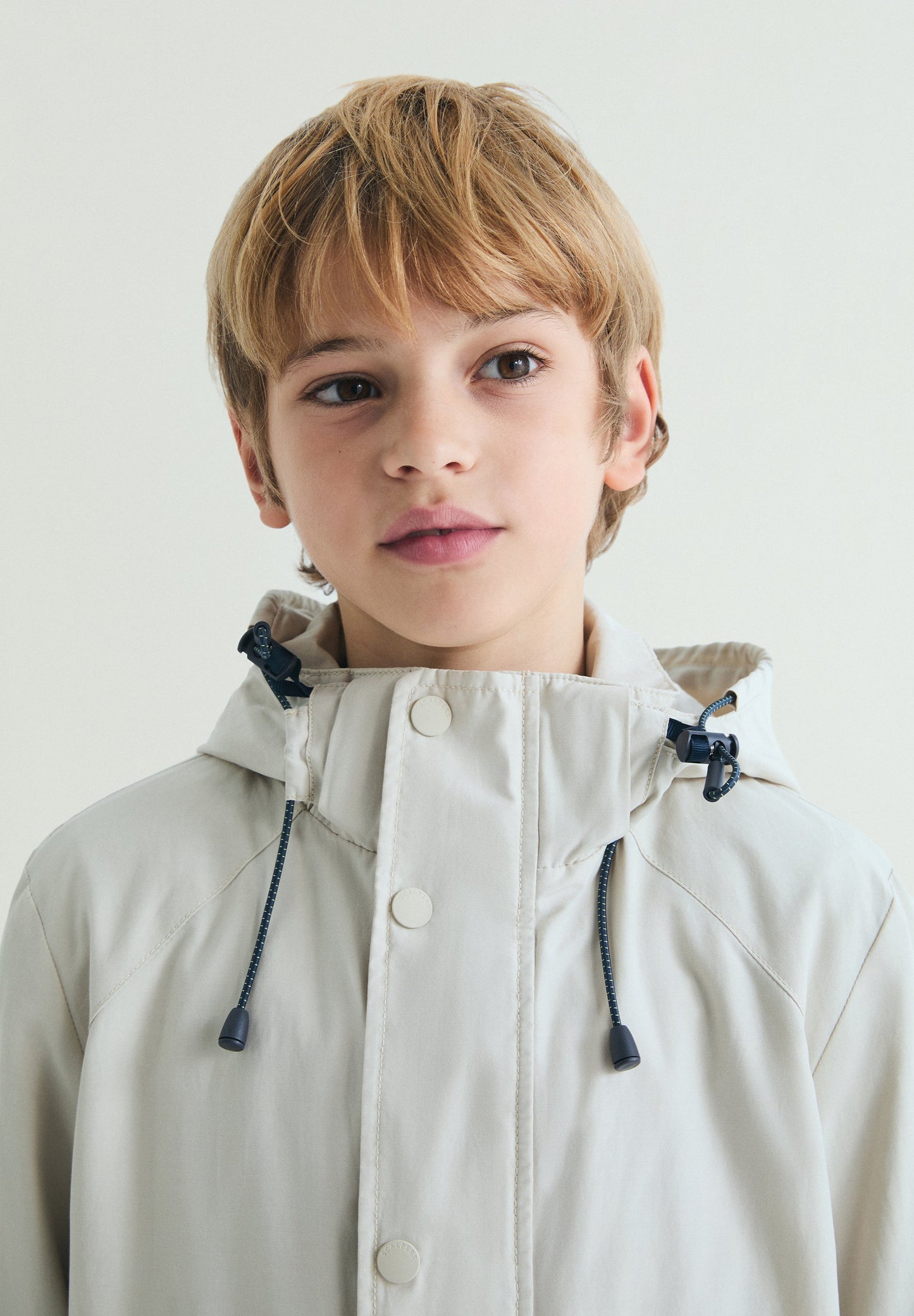 PARKA COM CAPUZ