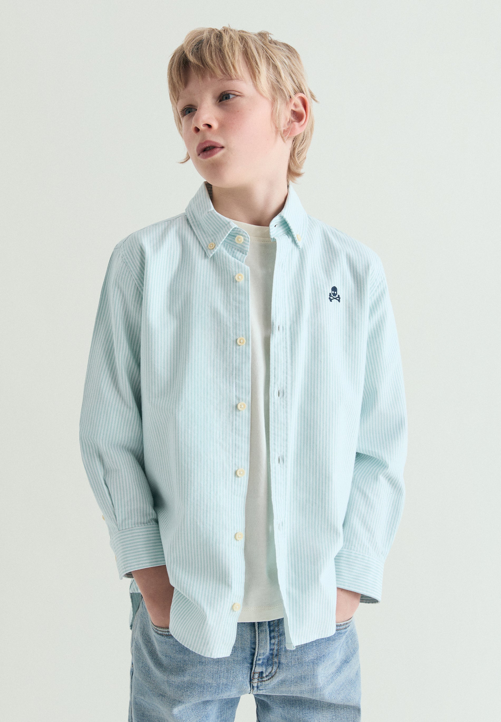 CAMISA OXFORD ÀS RISCAS