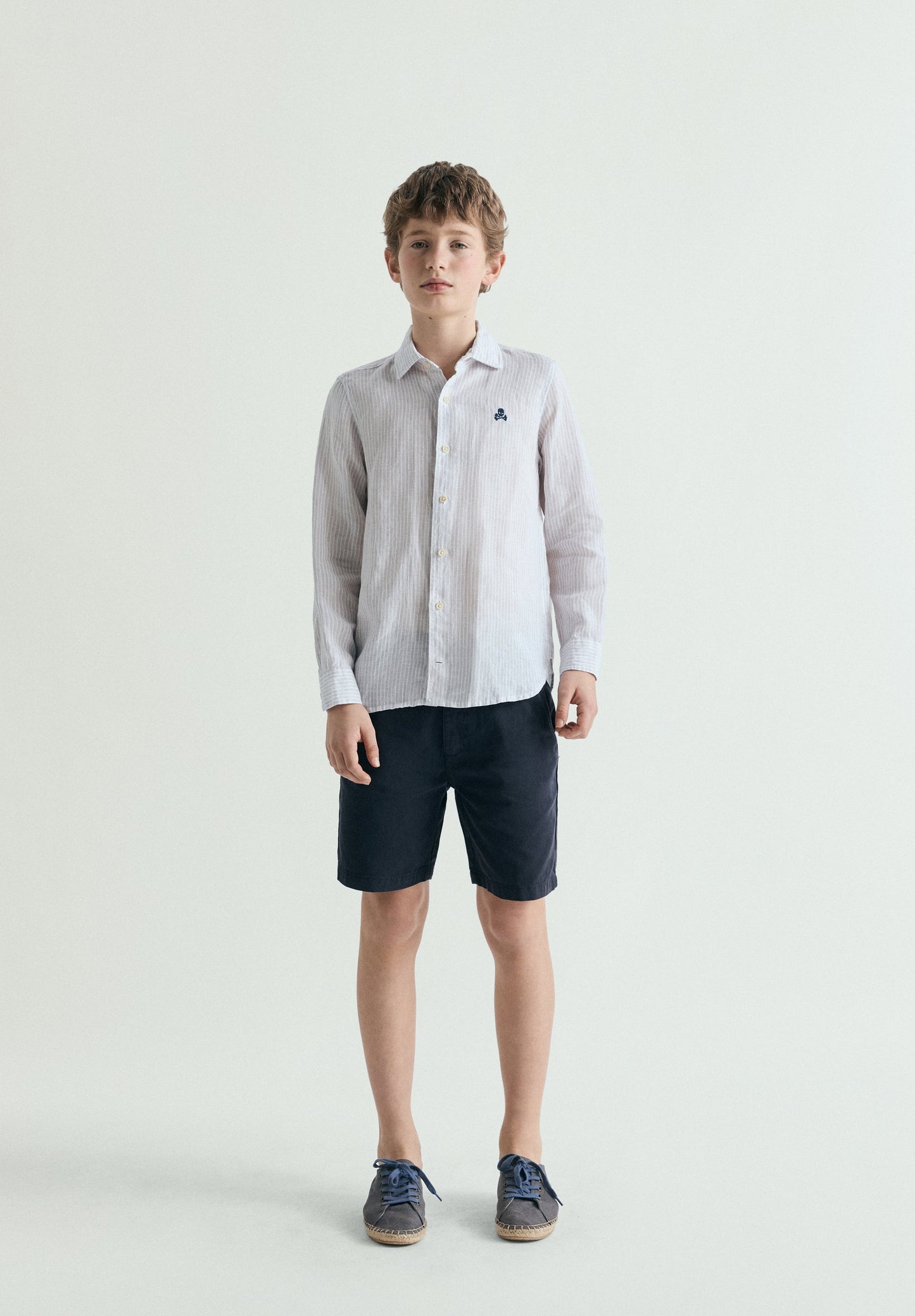 CAMISA DE LINHO ÀS RISCAS