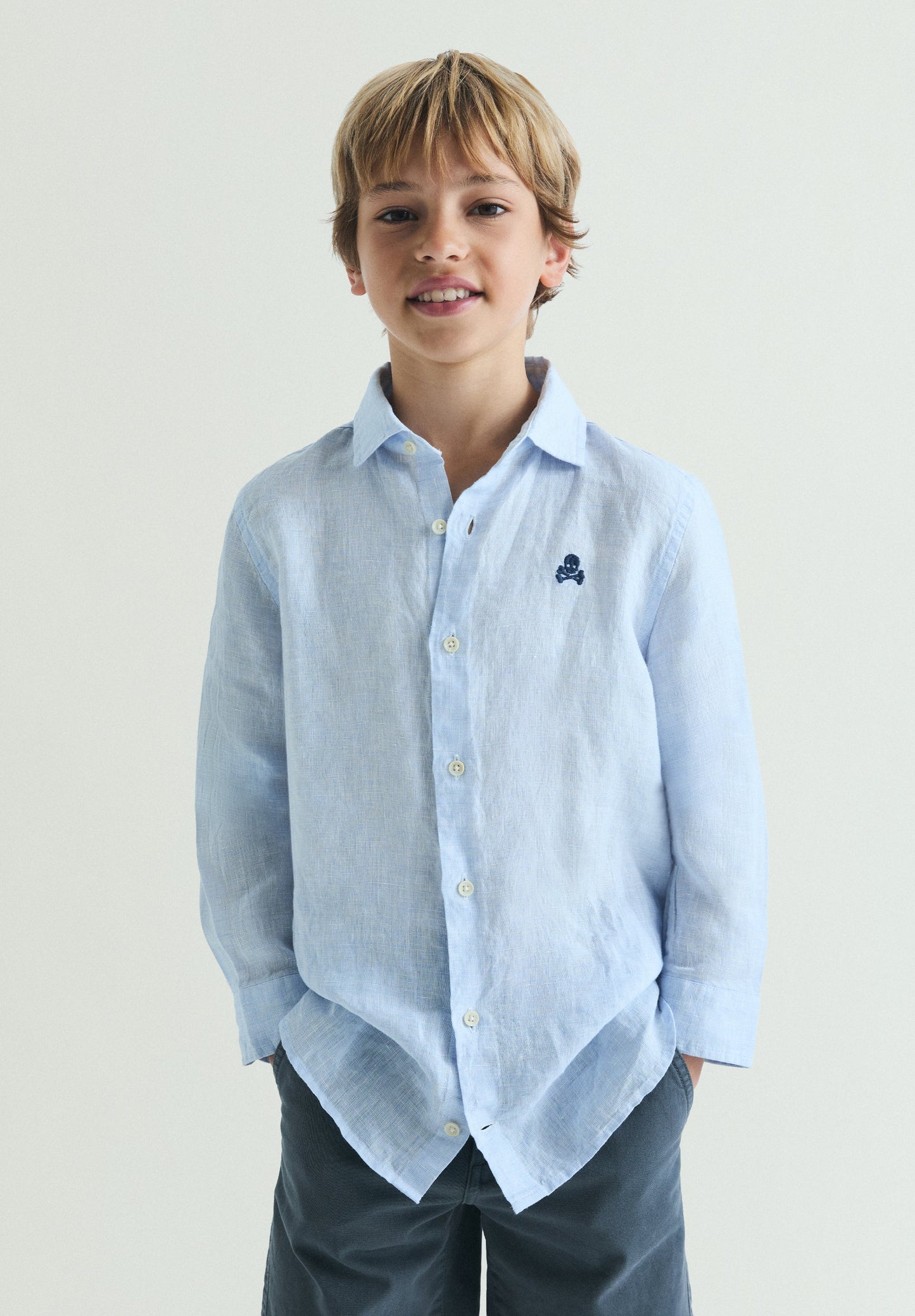 CAMISA DE LINHO ÀS RISCAS