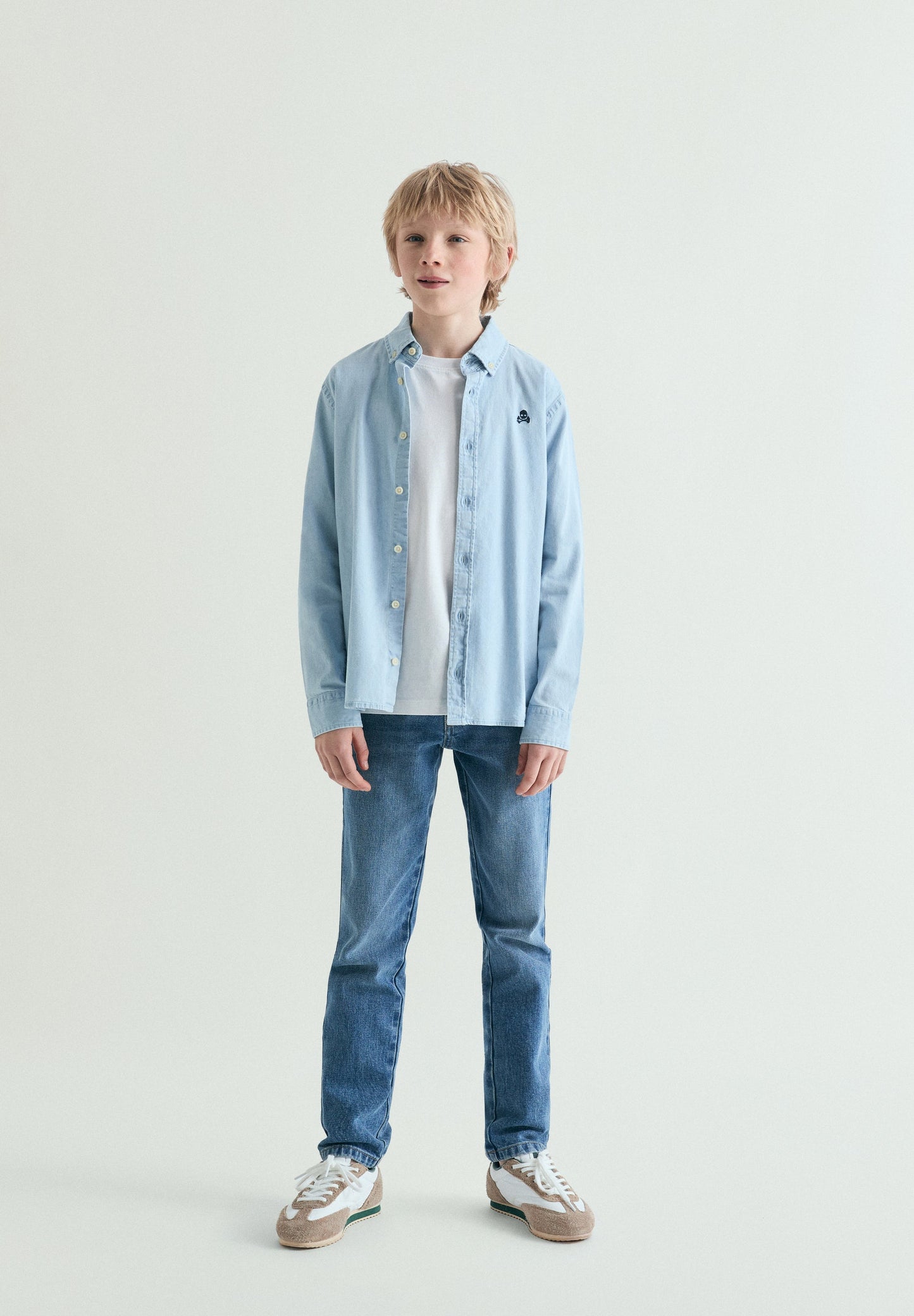 CAMISA DENIM DECOTE COM BOTÕES