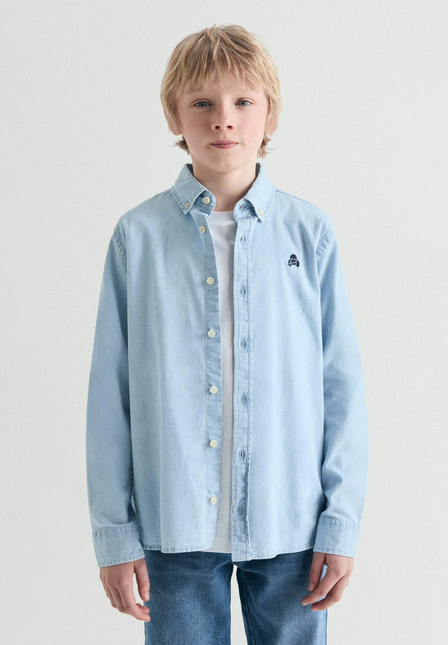 CAMISA DENIM DECOTE COM BOTÕES