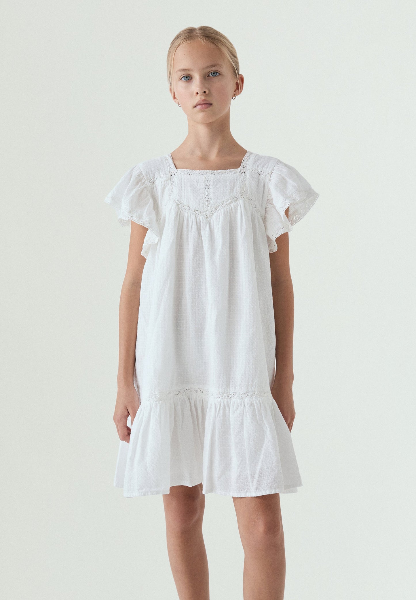 VESTIDO DE ALGODÃO DETALHES