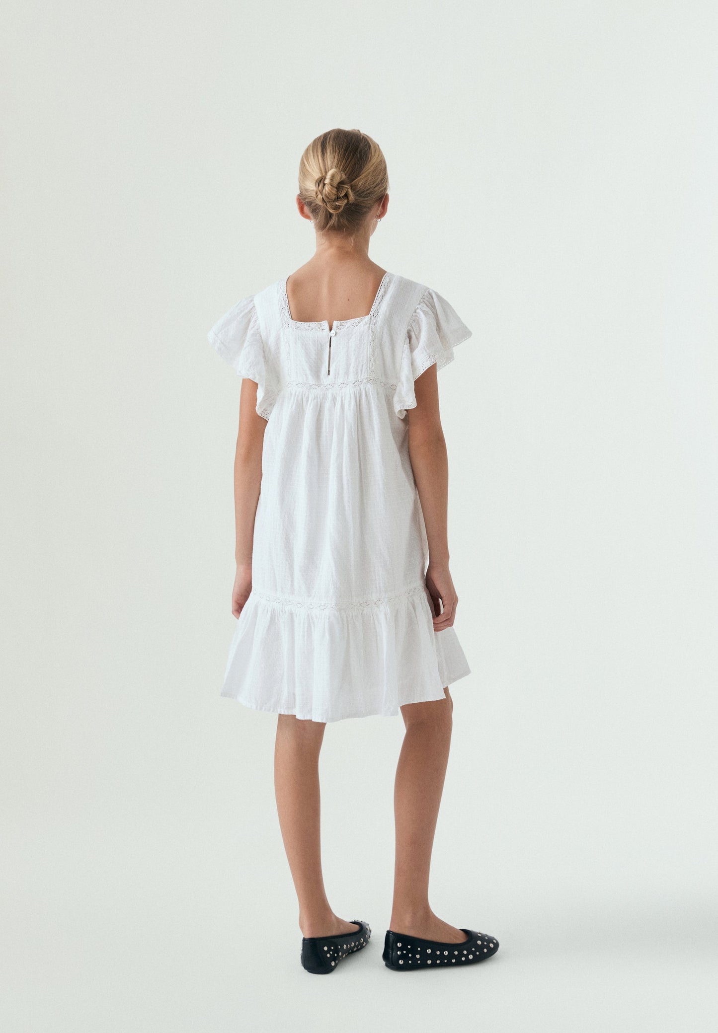 VESTIDO DE ALGODÃO DETALHES
