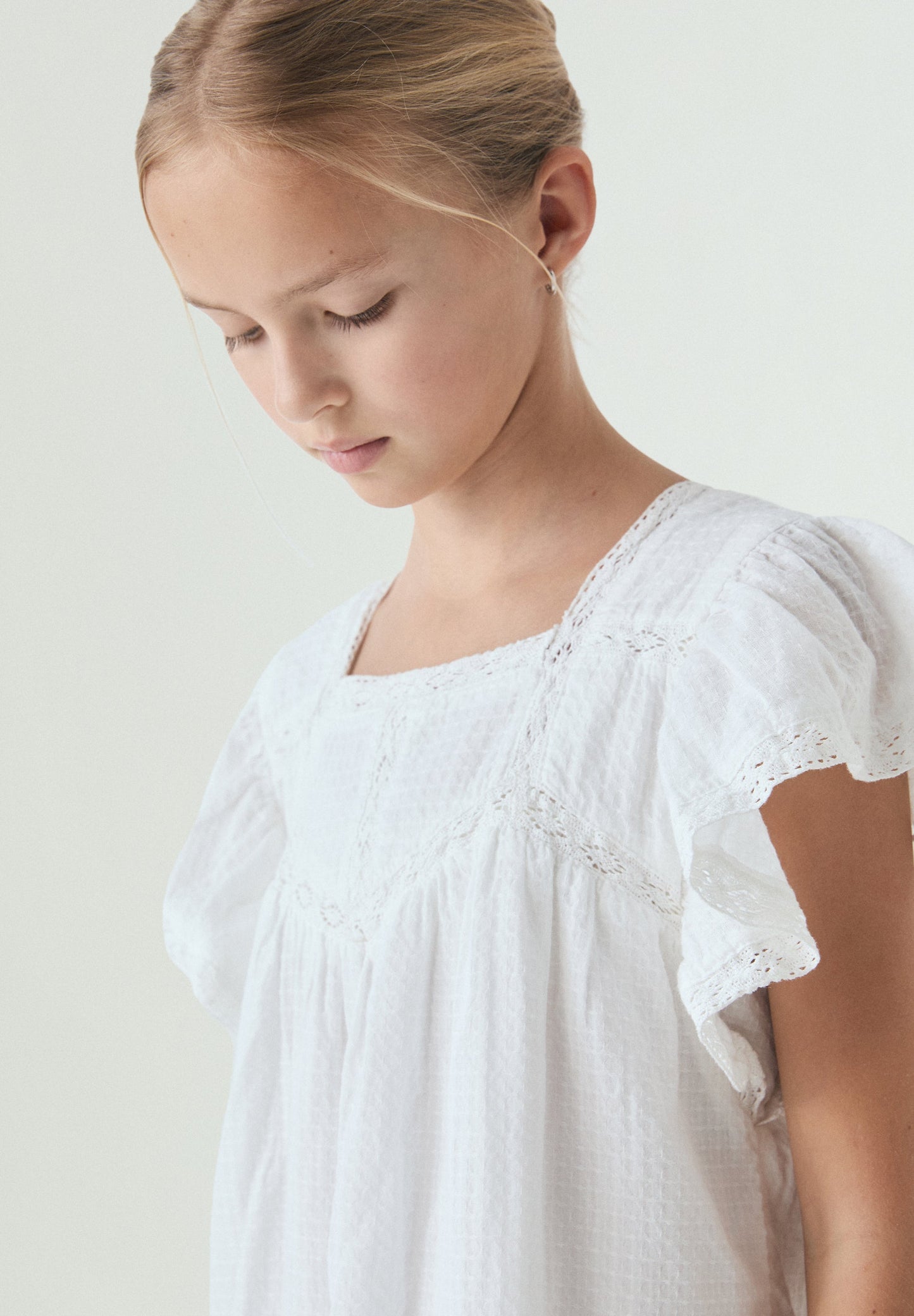 VESTIDO DE ALGODÃO DETALHES