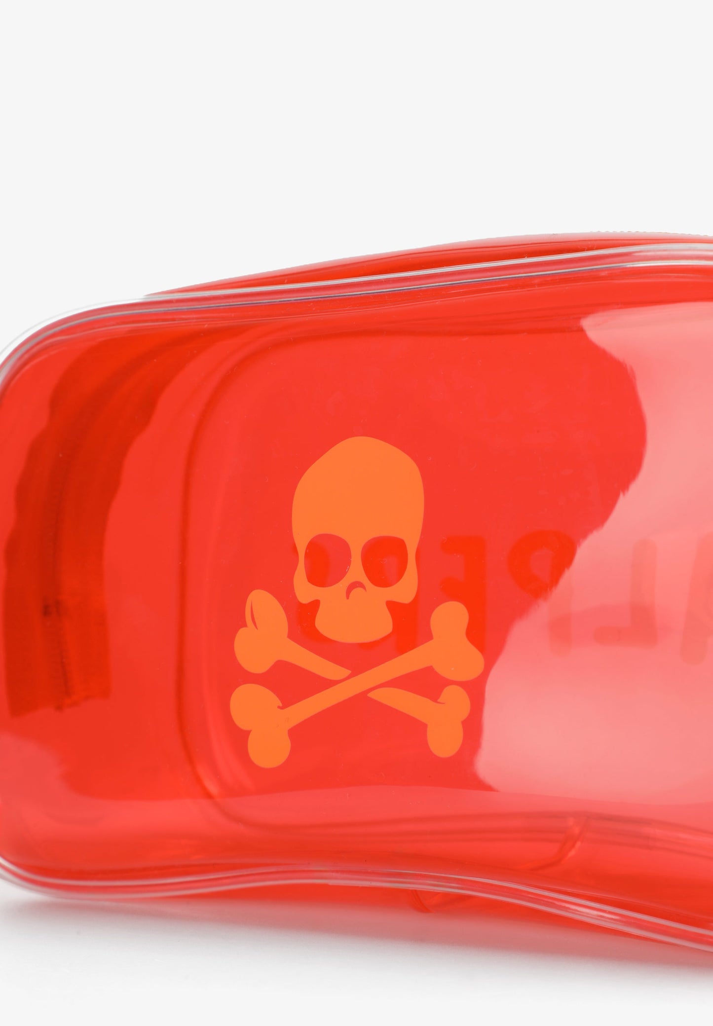 NÉCESSAIRE COM CONJUNTO DE VIAGEM