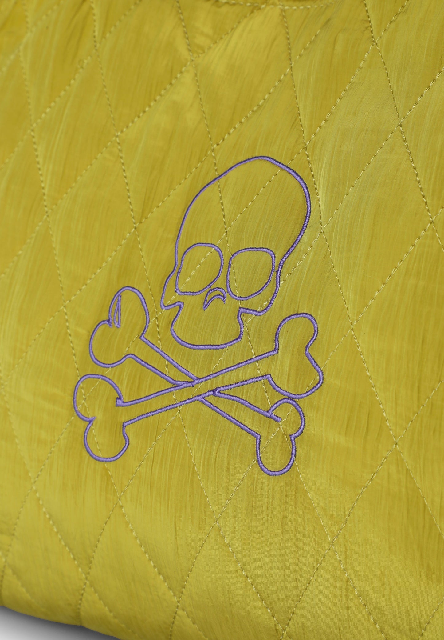 BOLSA ACOLCHOADA SKULL