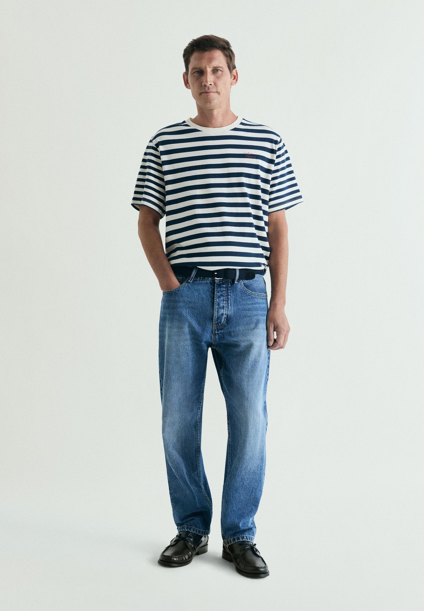 T-SHIRT ÀS RISCAS COM CONTRASTE