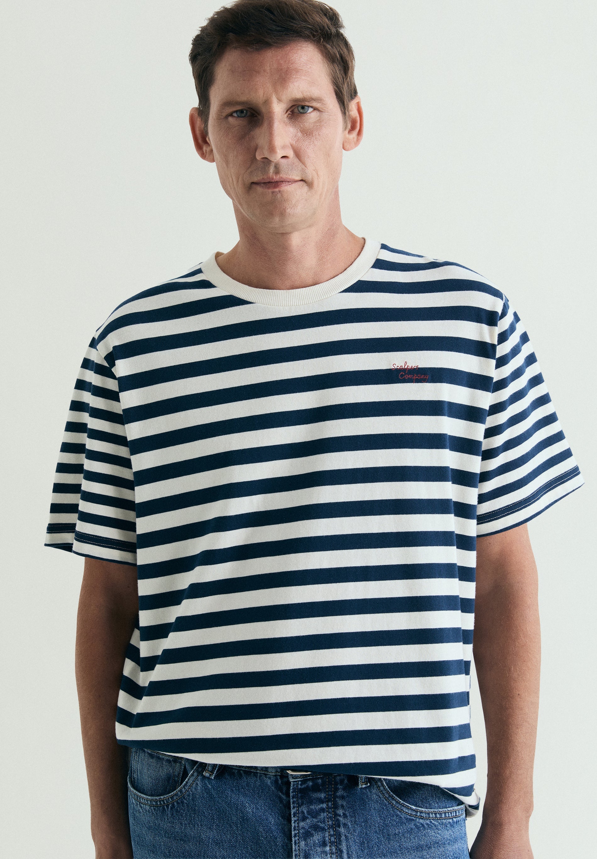 T-SHIRT ÀS RISCAS COM CONTRASTE