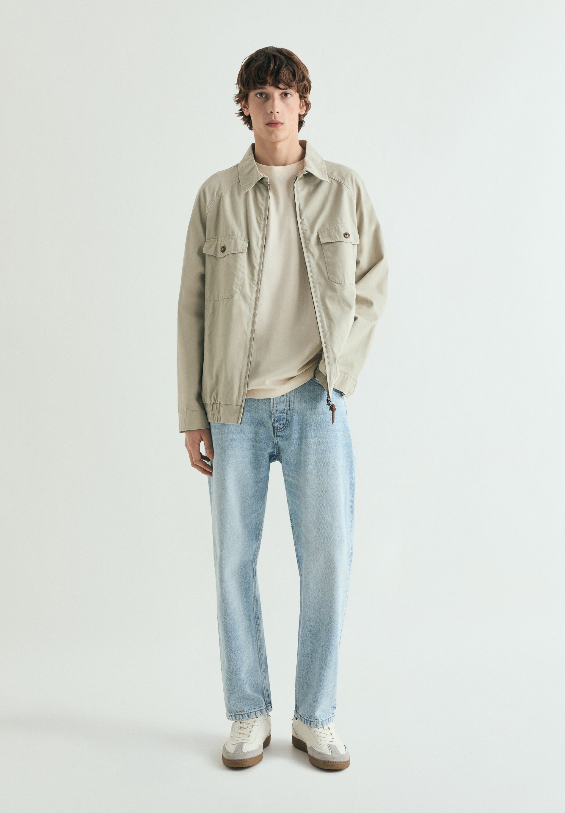 T-SHIRT PADRÃO BLOOM