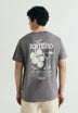 T-SHIRT COM ESTAMPADO EM CONTRASTE