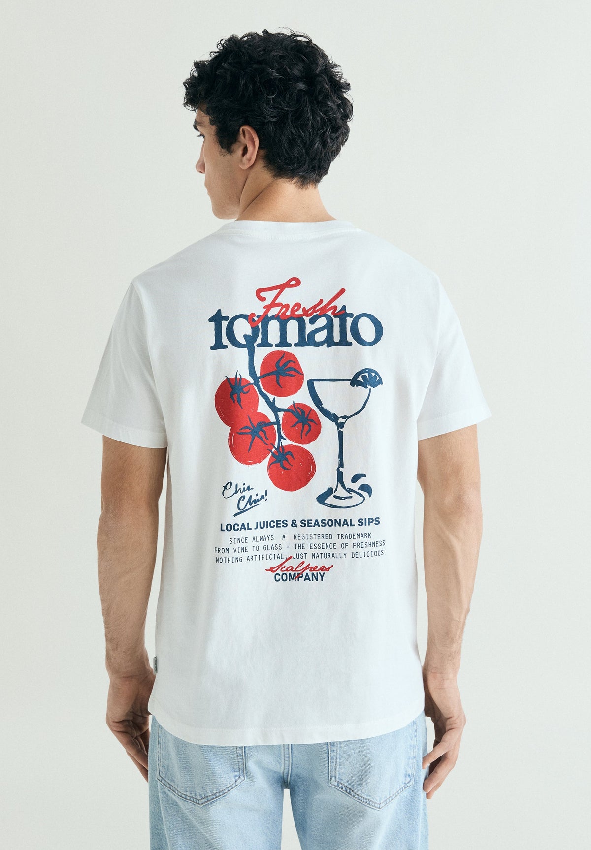 T-SHIRT COM ESTAMPADO EM CONTRASTE