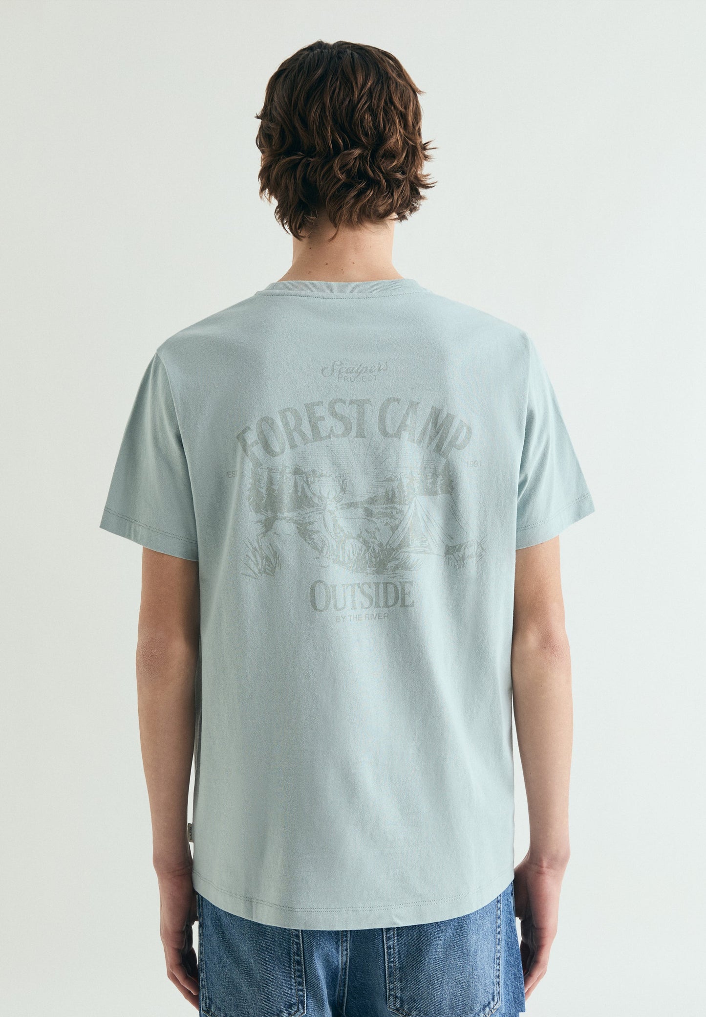 T-SHIRT COM PADRÃO COM EFEITO DESBOTADO