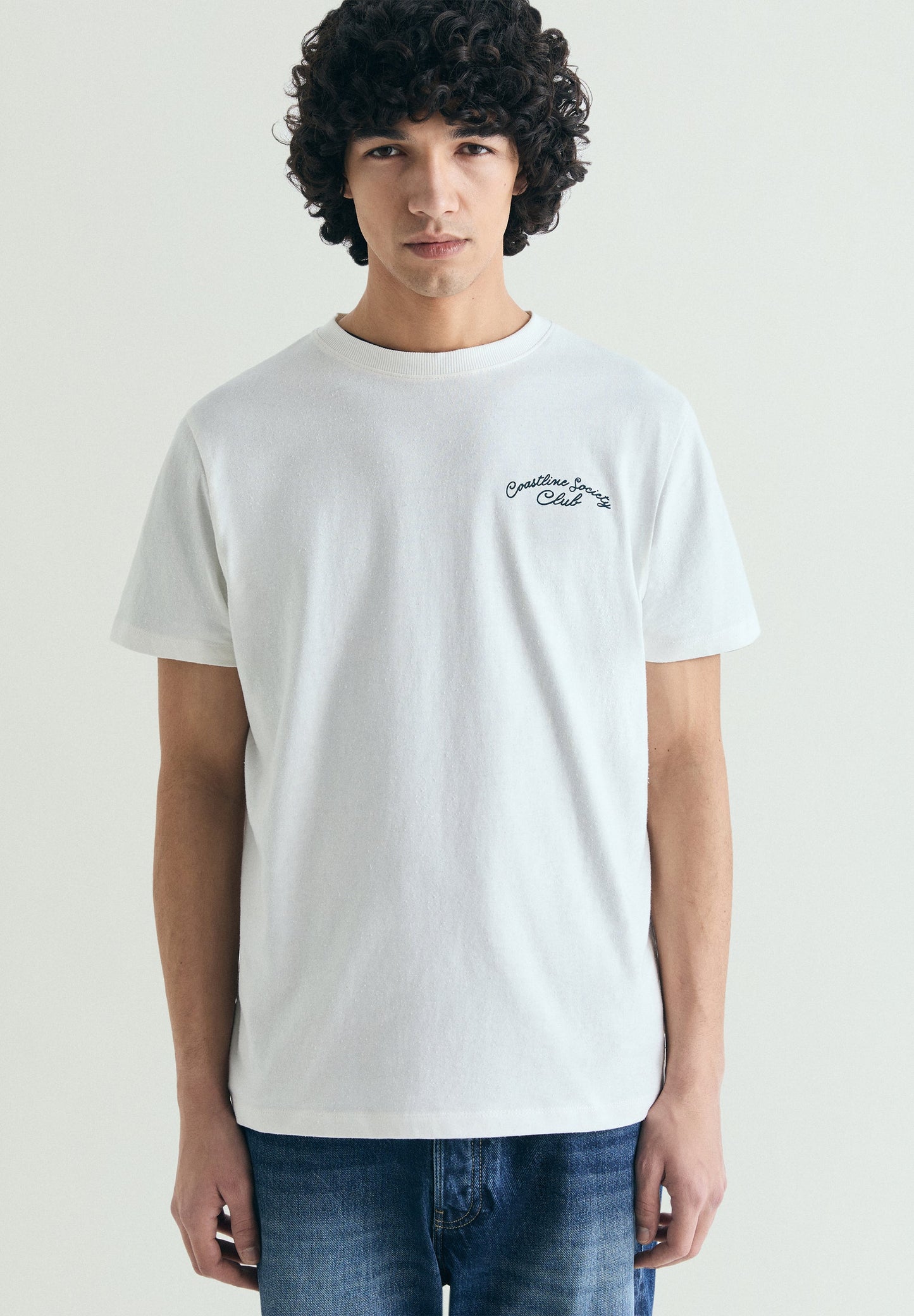 T-SHIRT COM PADRÃO EM CONTRASTE