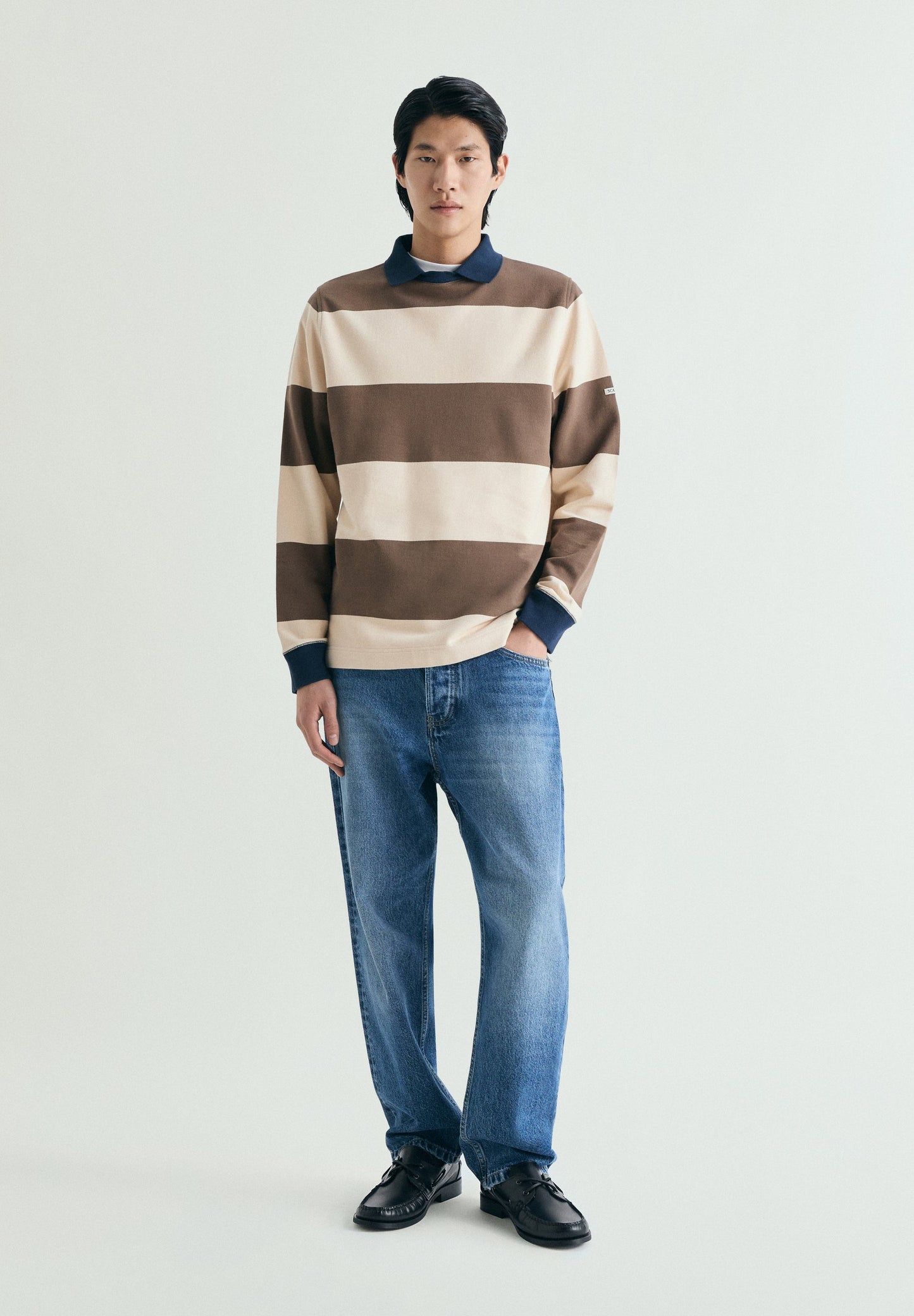 SWEATSHIRT ÀS RISCAS COM GOLA EM CONTRASTE