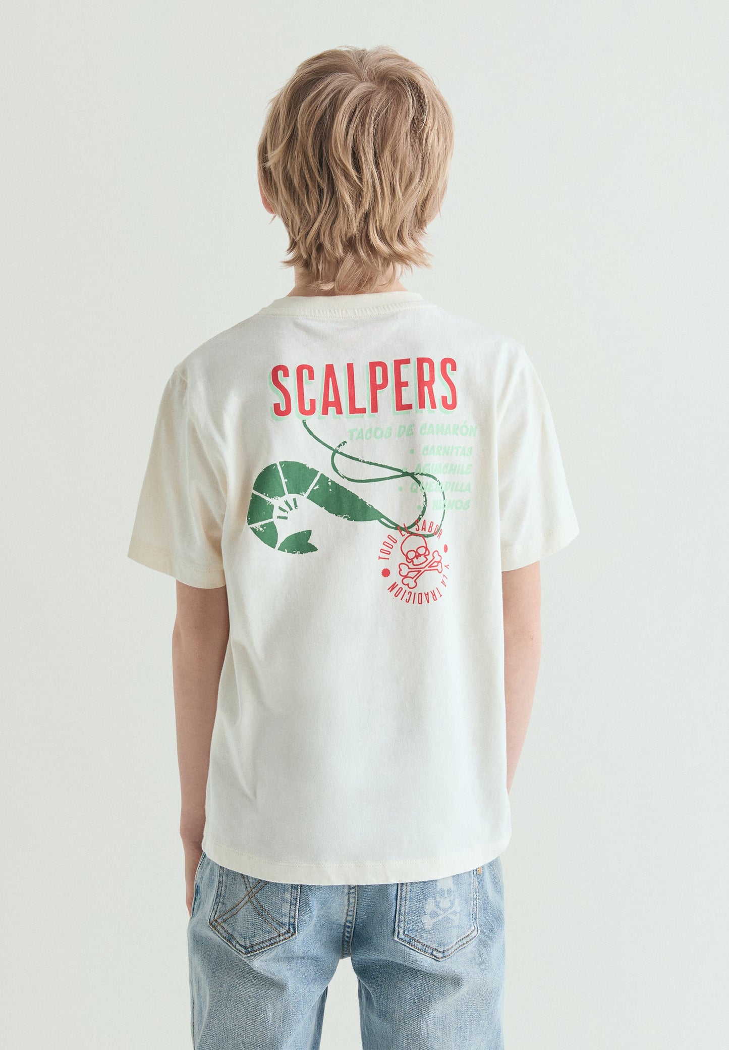 T-SHIRT COM PADRÃO EM CONTRASTE