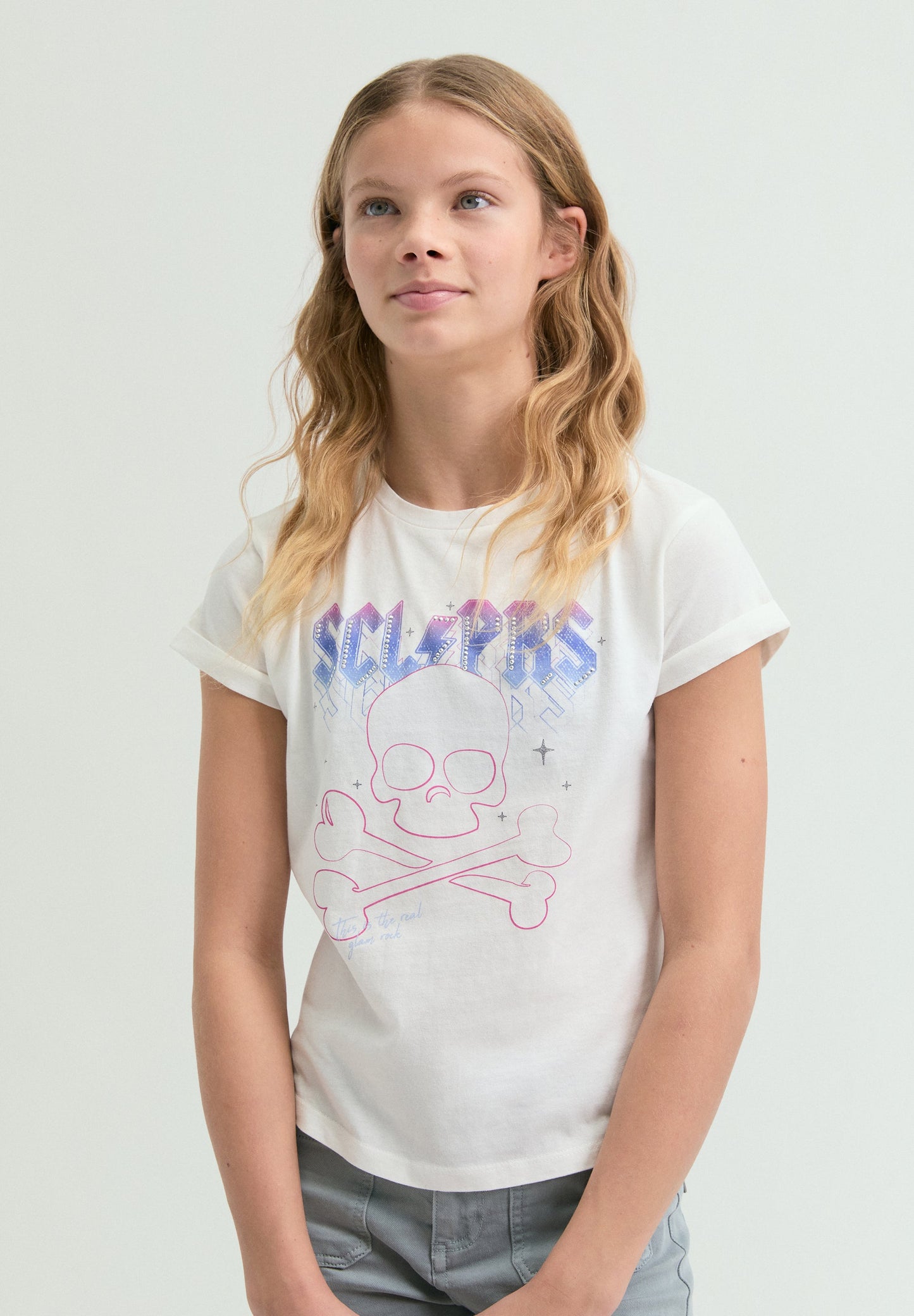 T-SHIRT PADRÃO STRASS