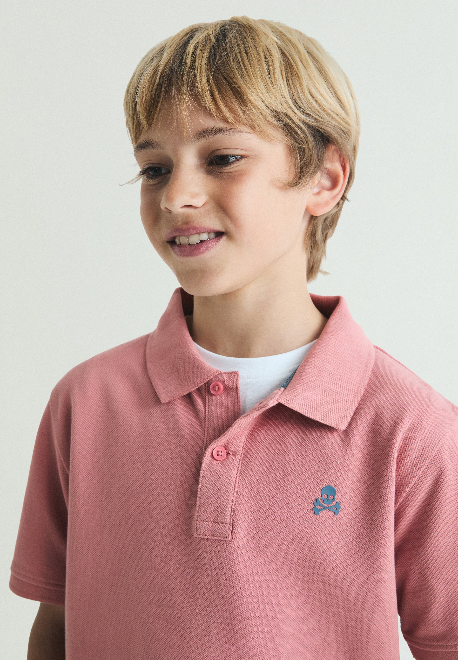 CAMISA POLO BÁSICA COM SKULL