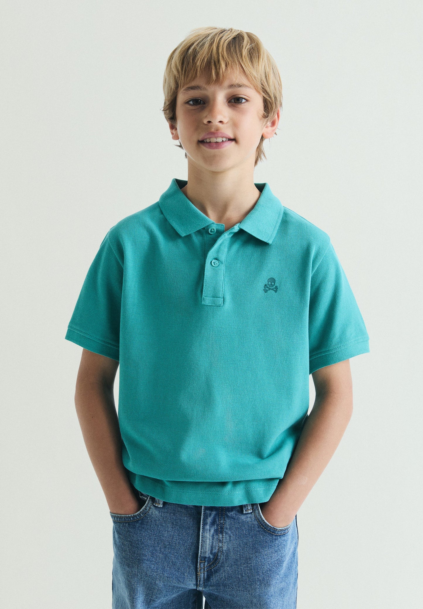 CAMISA POLO BÁSICA COM SKULL