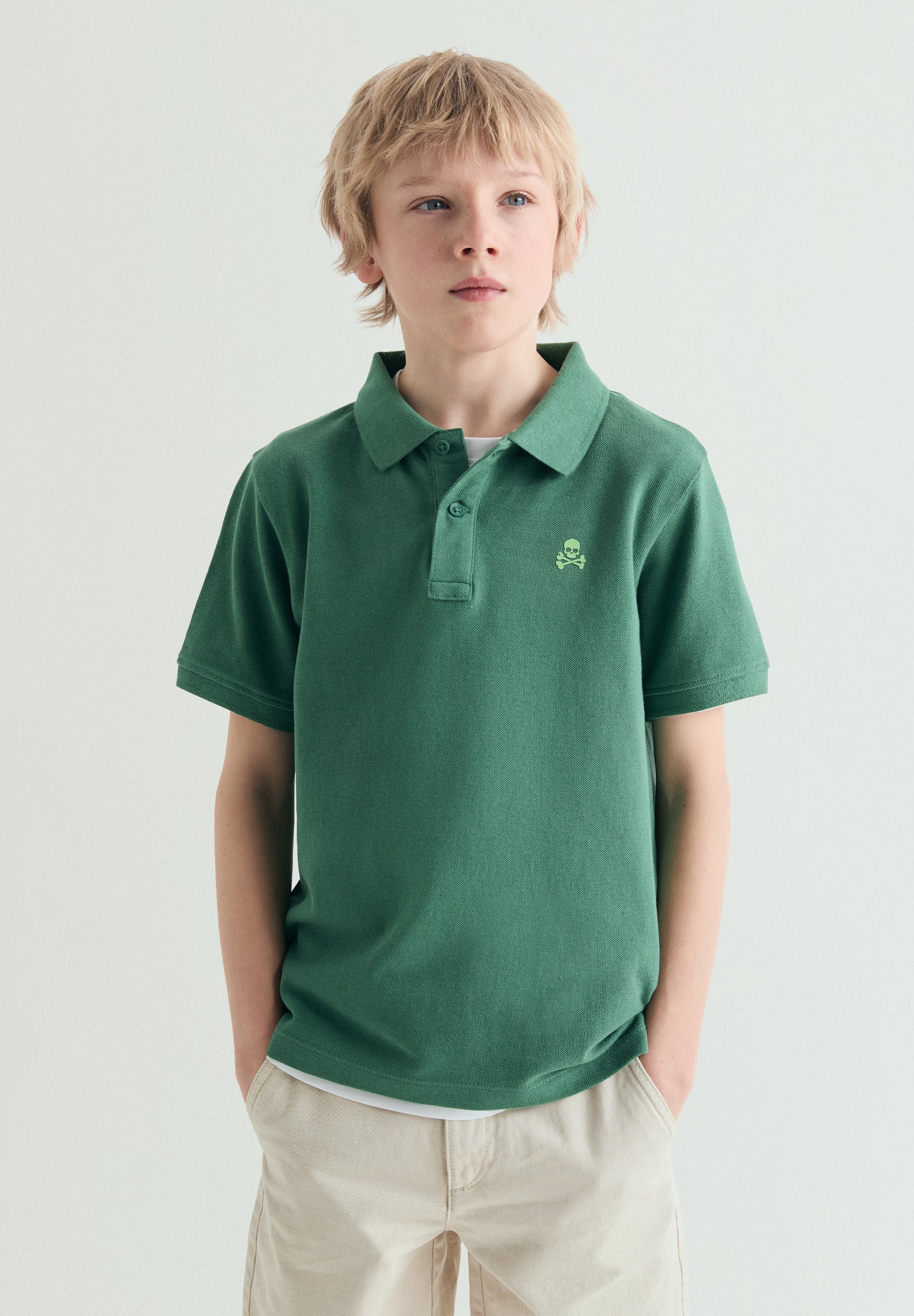 CAMISA POLO BÁSICA COM SKULL
