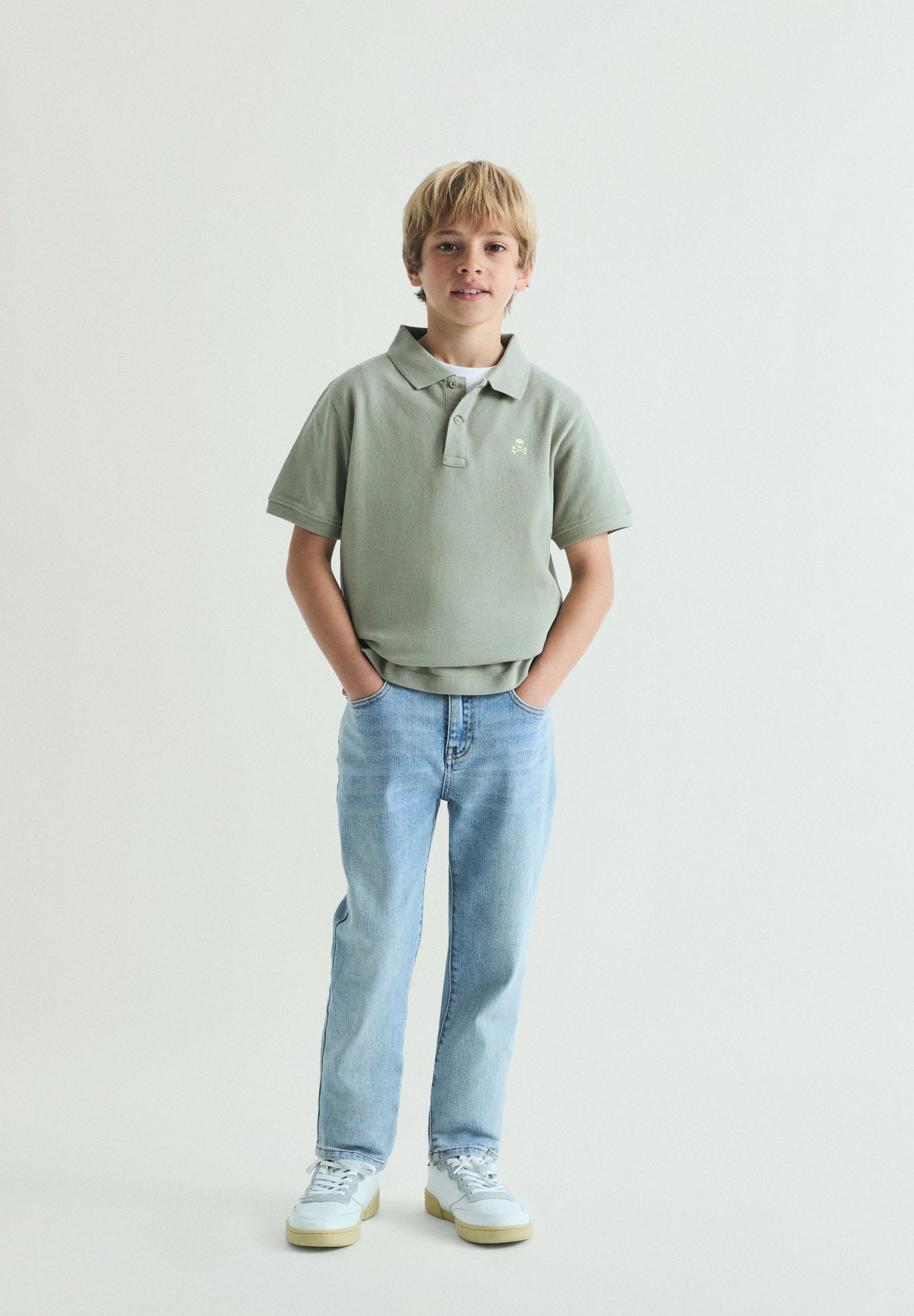 CAMISA POLO BÁSICA COM SKULL