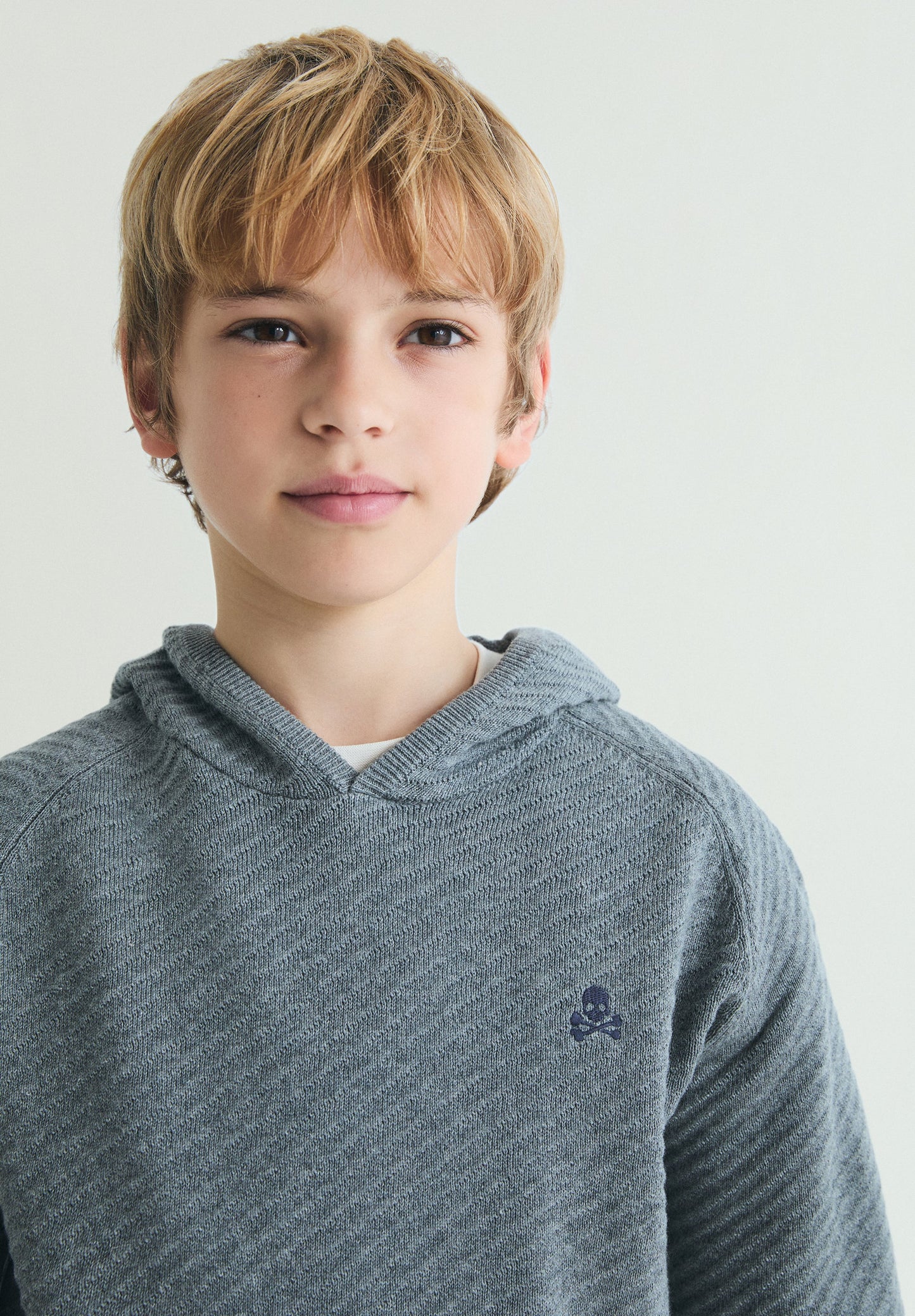 SWEATSHIRT BÁSICA COM SKULL