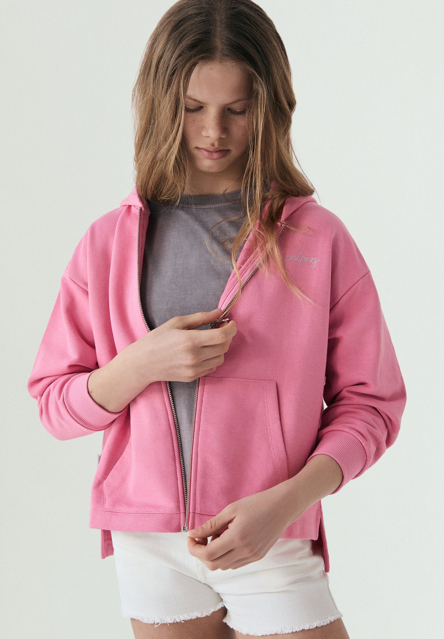 SWEATSHIRT COM CAPUZ E ZIP