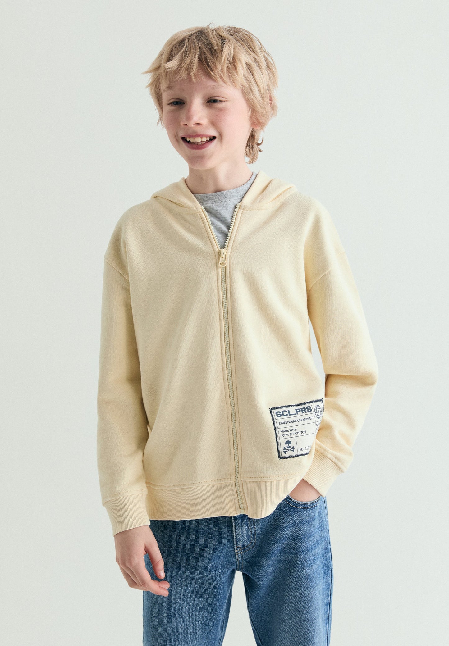 SWEATSHIRT COM CAPUZ E SKULL