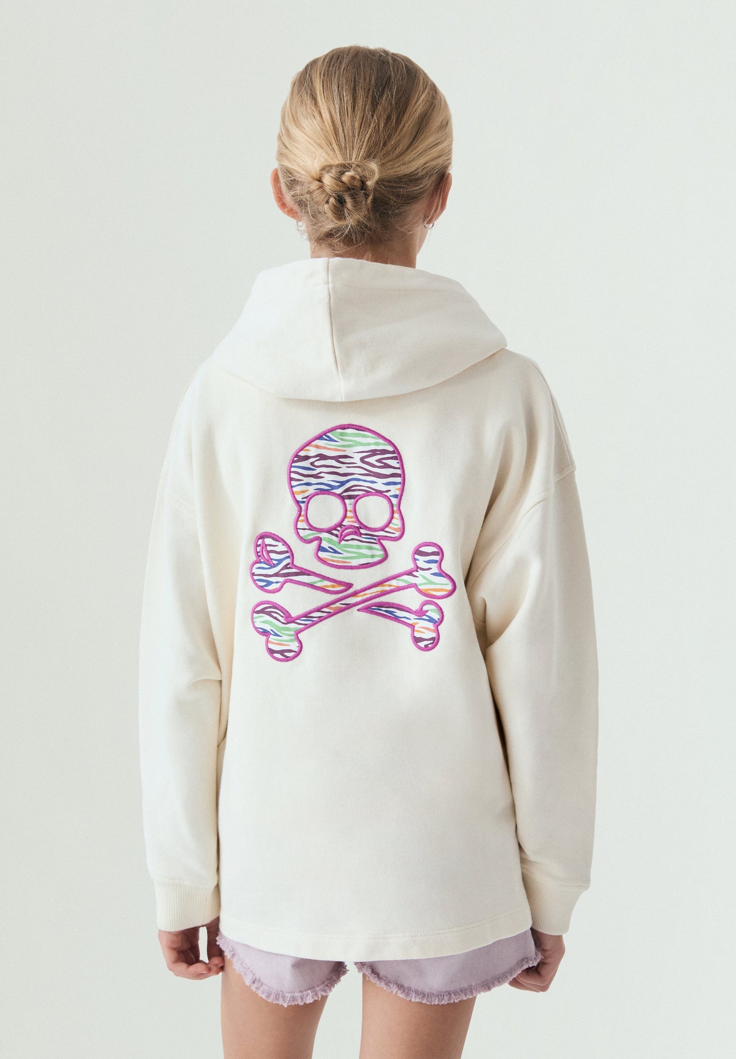 SWEATSHIRT COM CAPUZ E ZIP